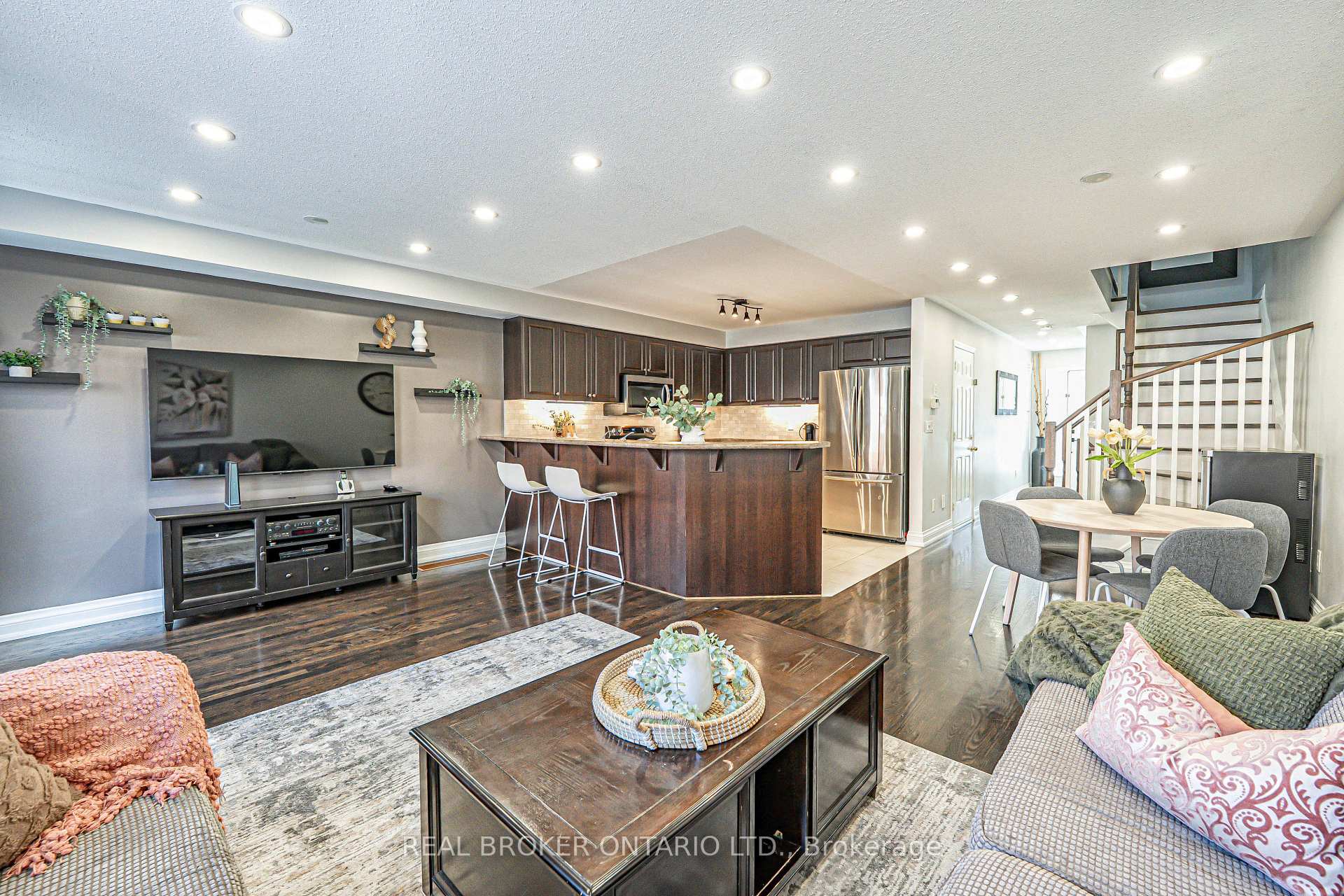 Photo 9 of Unit 48, 620 Ferguson Drive, Milton, Beaty — HOMEH