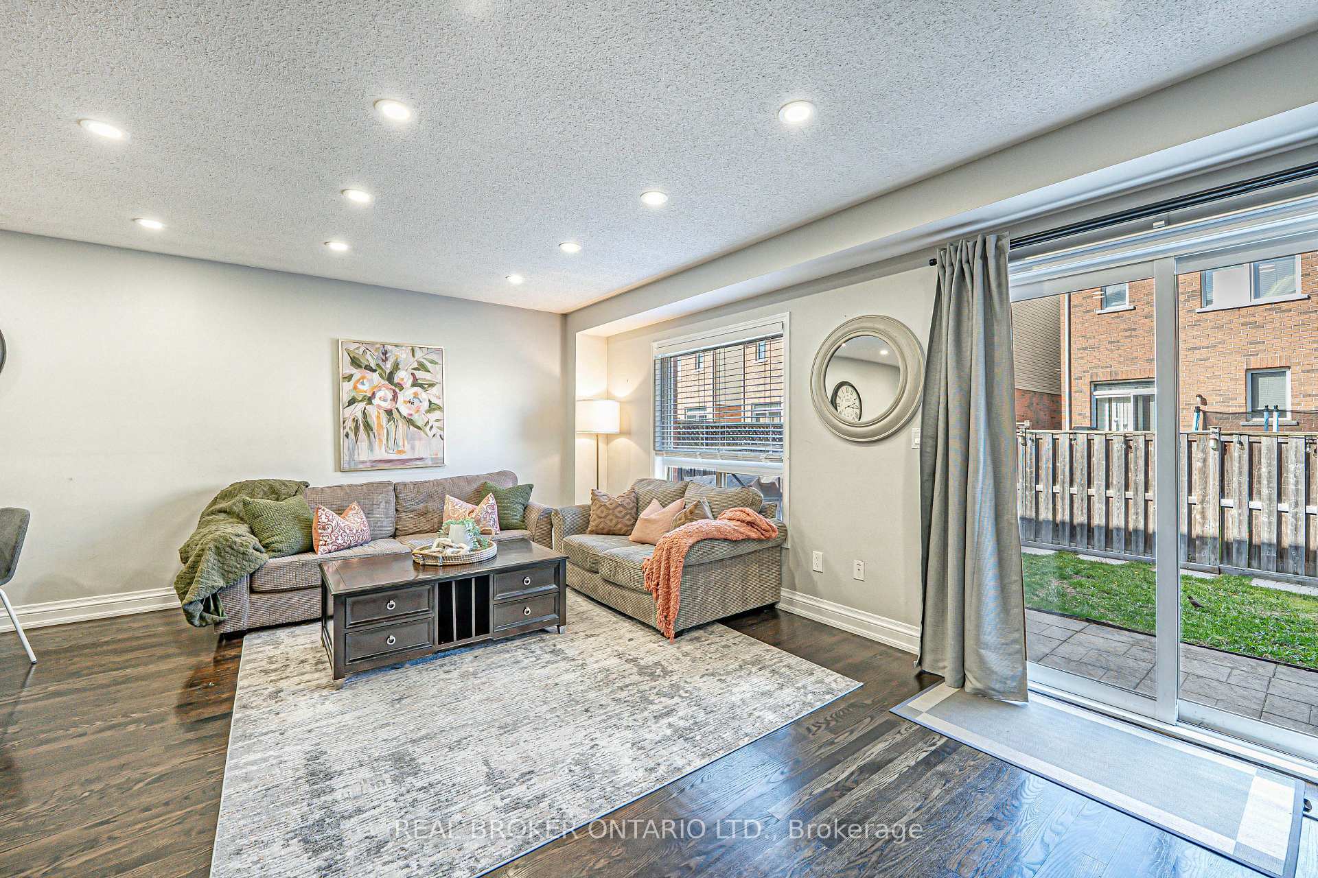 Photo 10 of Unit 48, 620 Ferguson Drive, Milton, Beaty — HOMEH