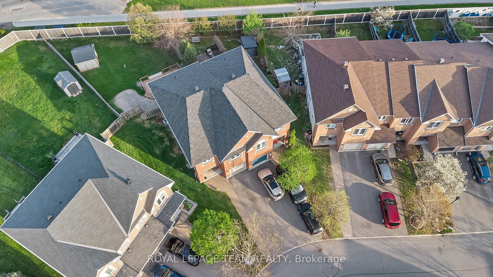 Front of 1078 Candlewood Street