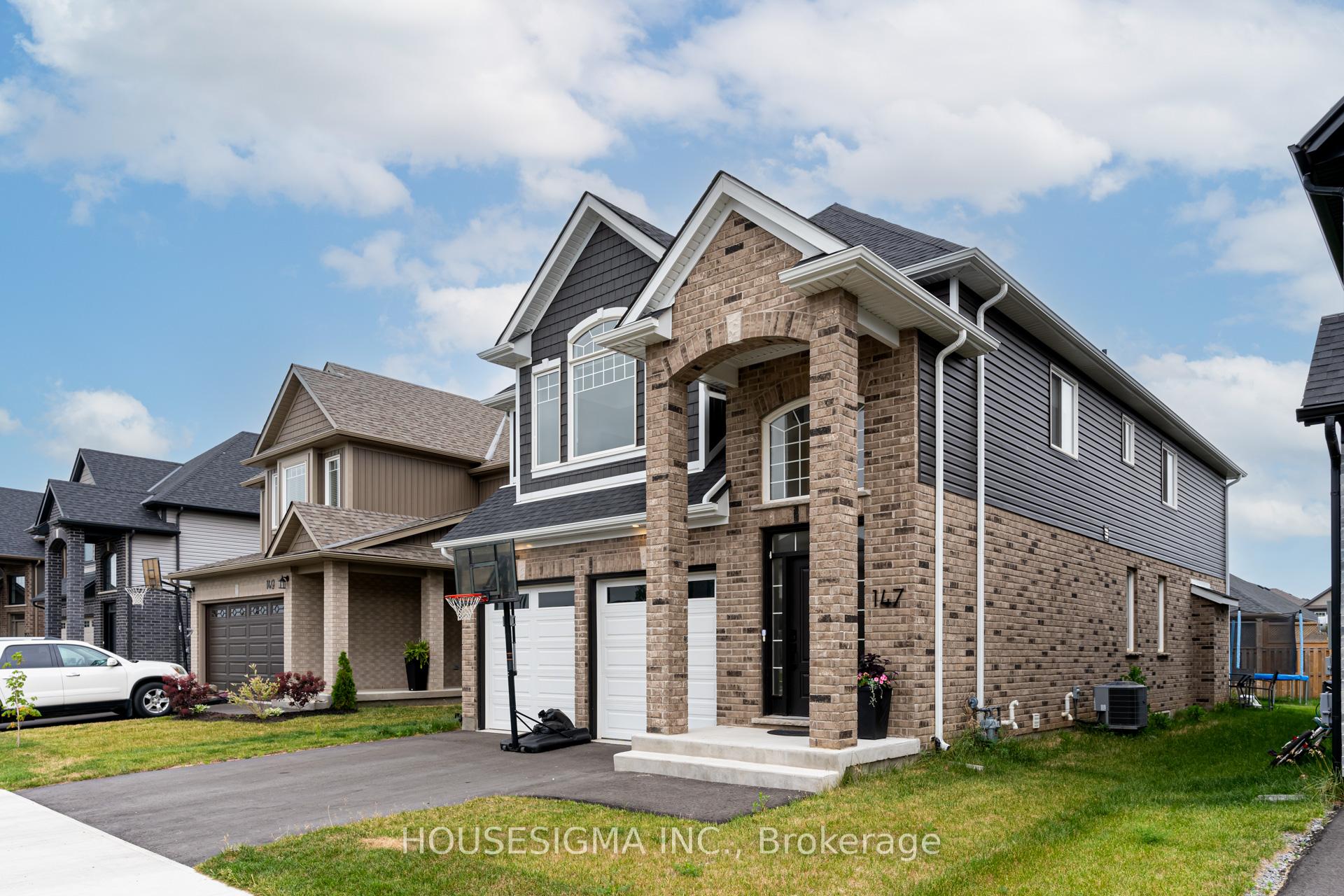 Photo 2 of 147 Susan Drive, Pelham, Fonthill — HOMEH