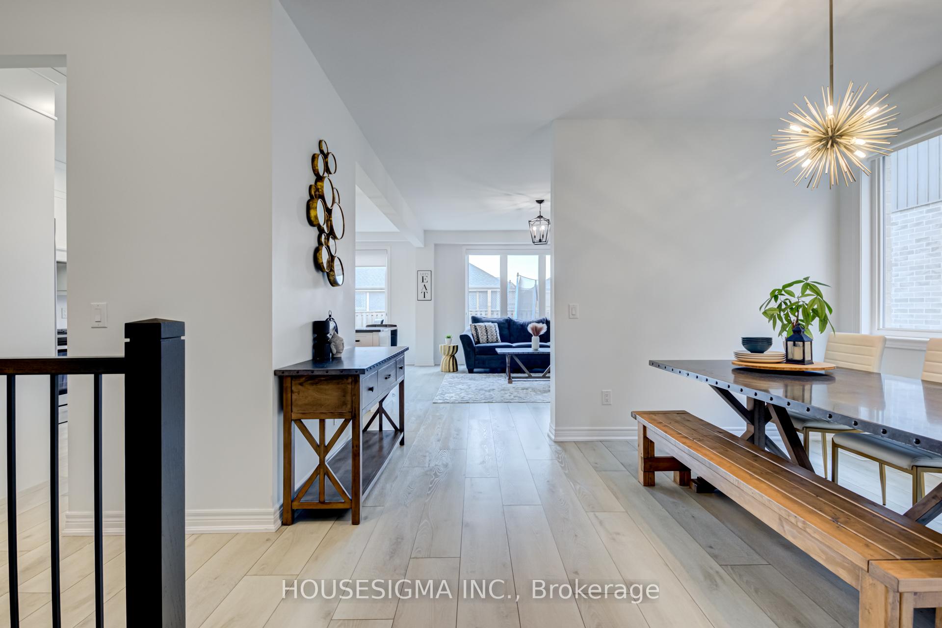 Photo 3 of 147 Susan Drive, Pelham, Fonthill — HOMEH