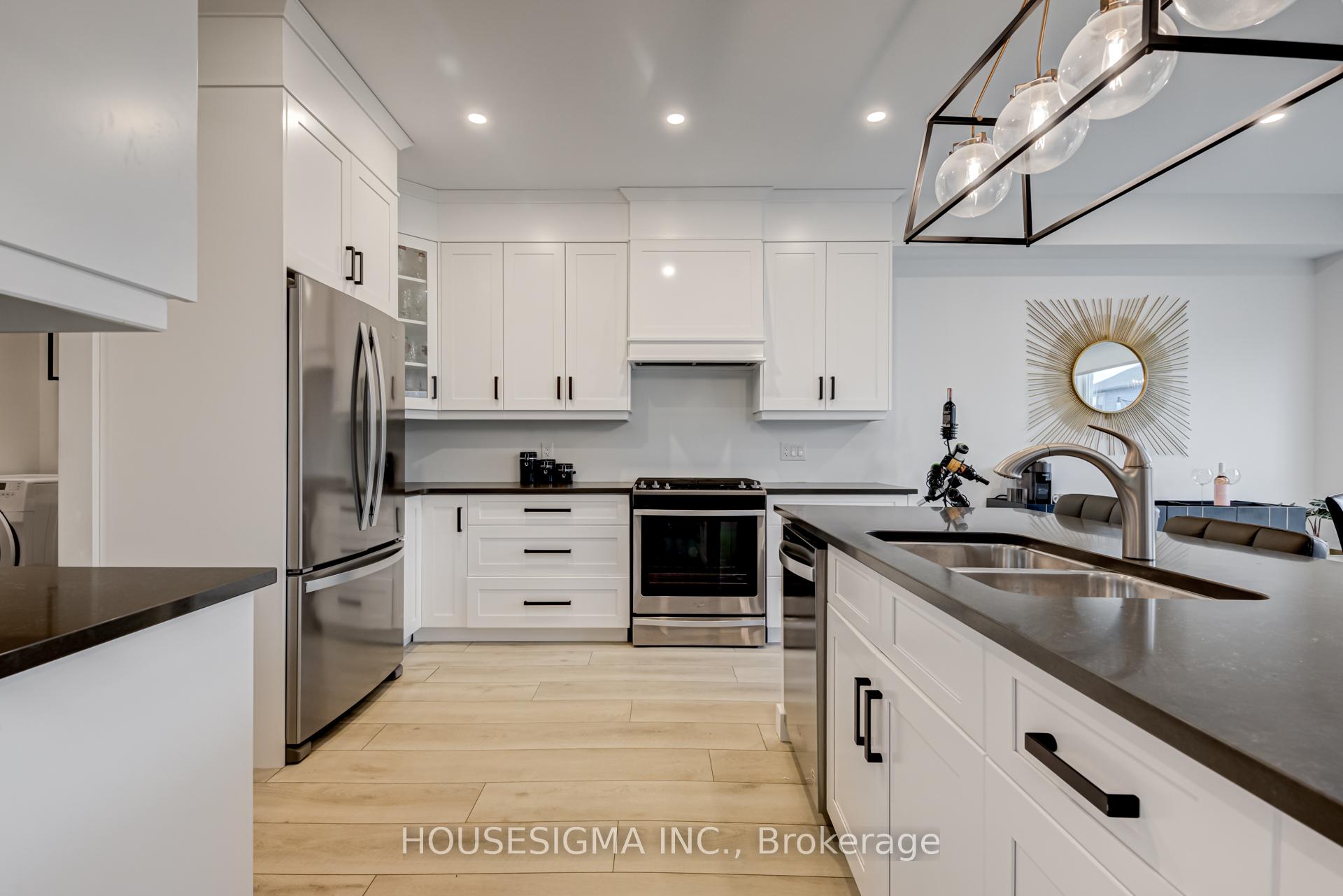 Photo 11 of 147 Susan Drive, Pelham, Fonthill — HOMEH