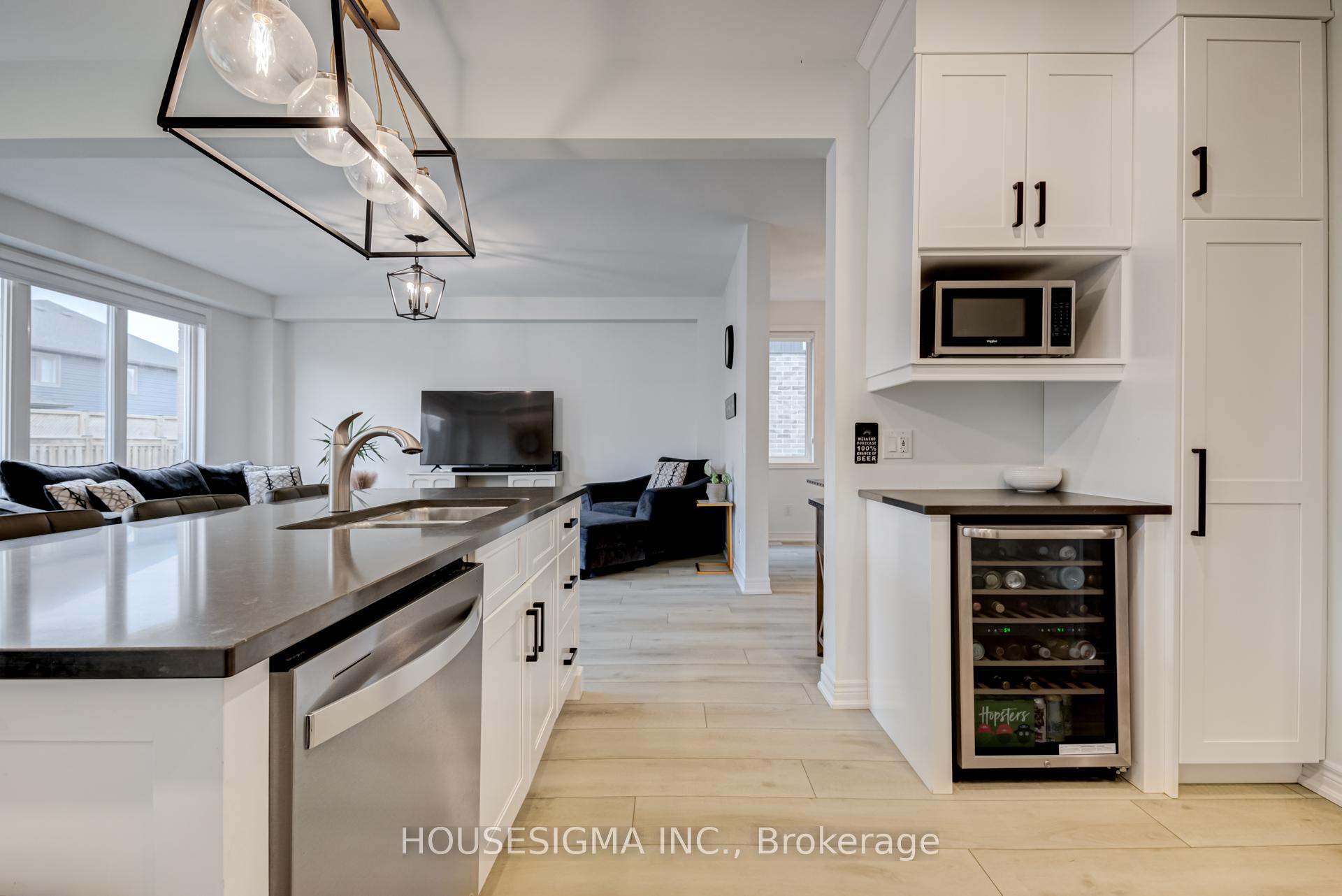 Photo 12 of 147 Susan Drive, Pelham, Fonthill — HOMEH