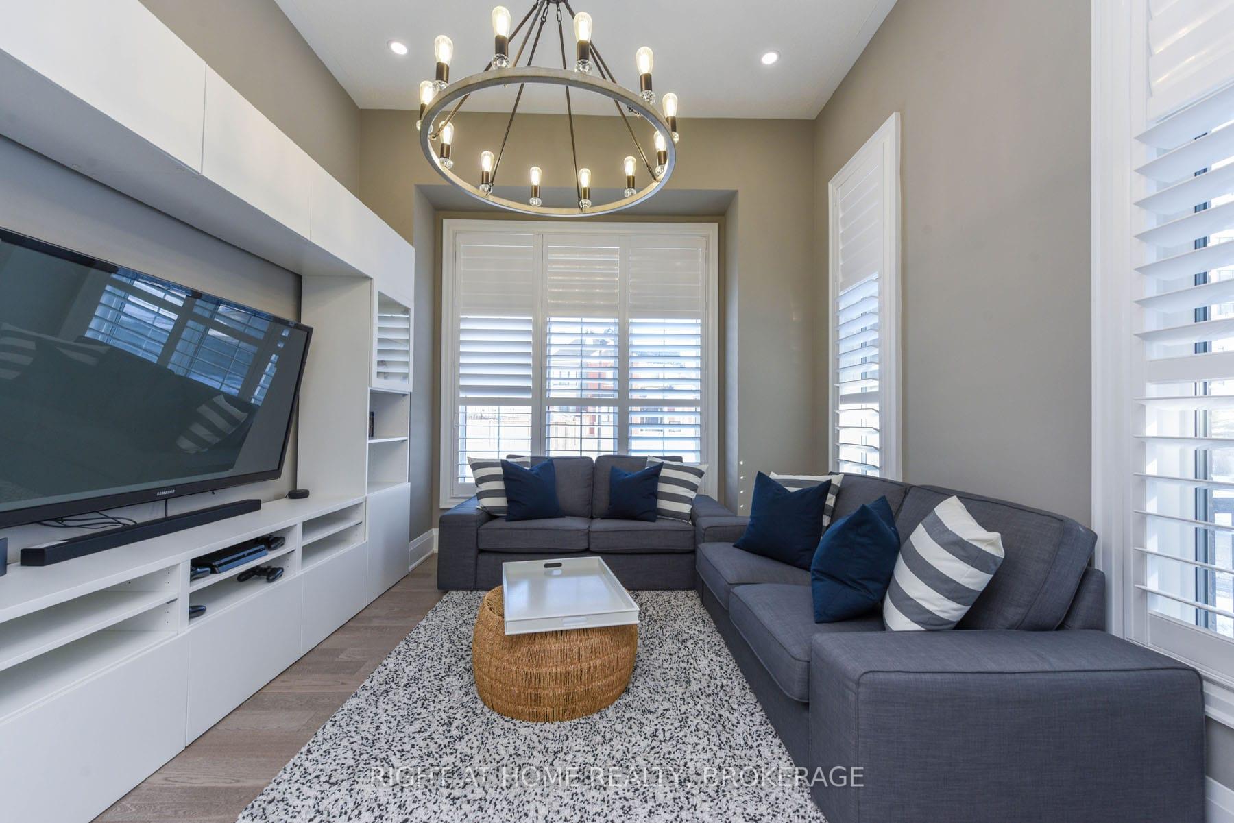 Photo 11 of 107 Yates Drive, Milton, Cobban — HOMEH