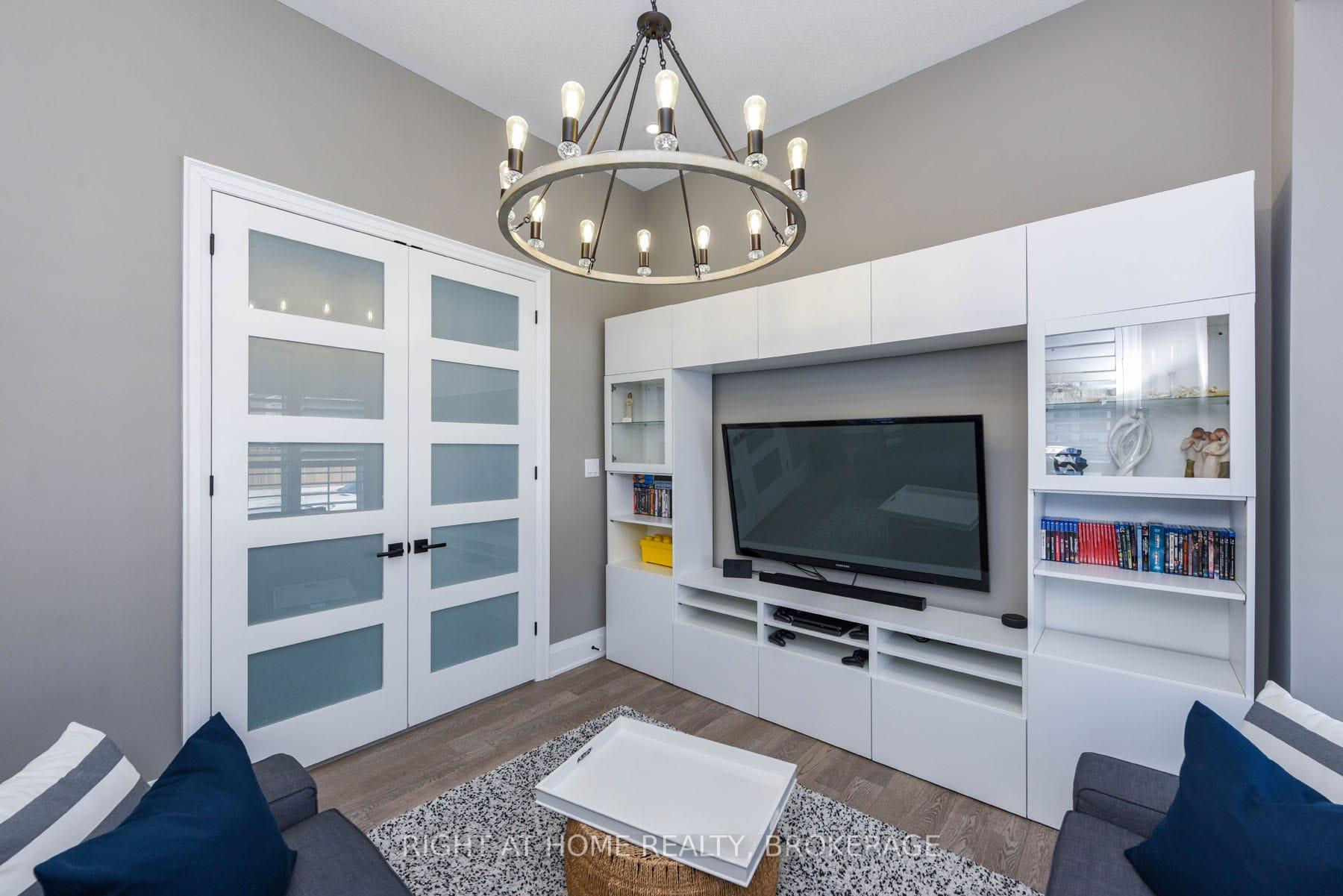 Photo 12 of 107 Yates Drive, Milton, Cobban — HOMEH