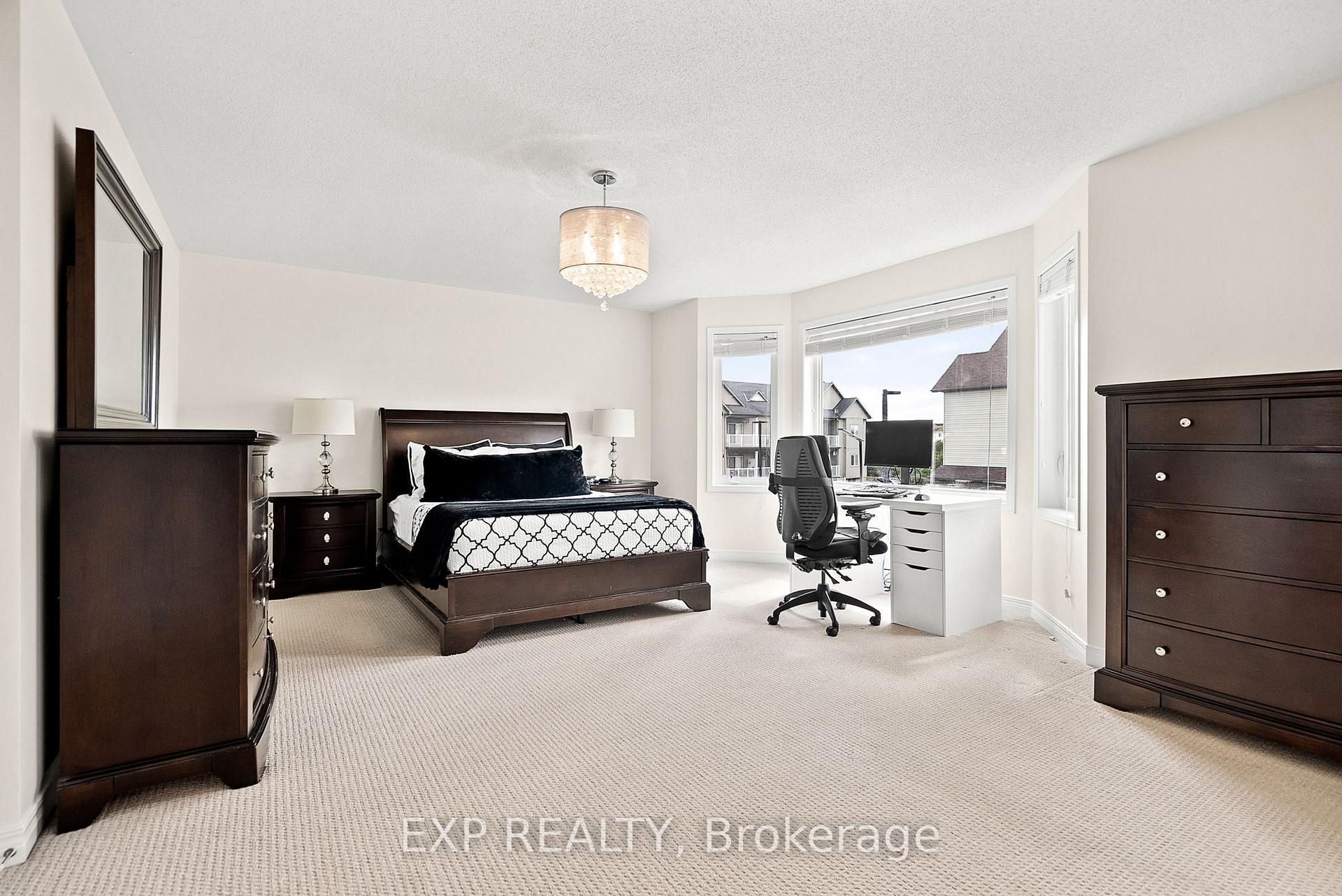 Photo 17 of 360 Antigonish Avenue, Ottawa, Springridge/East Village — HOMEH