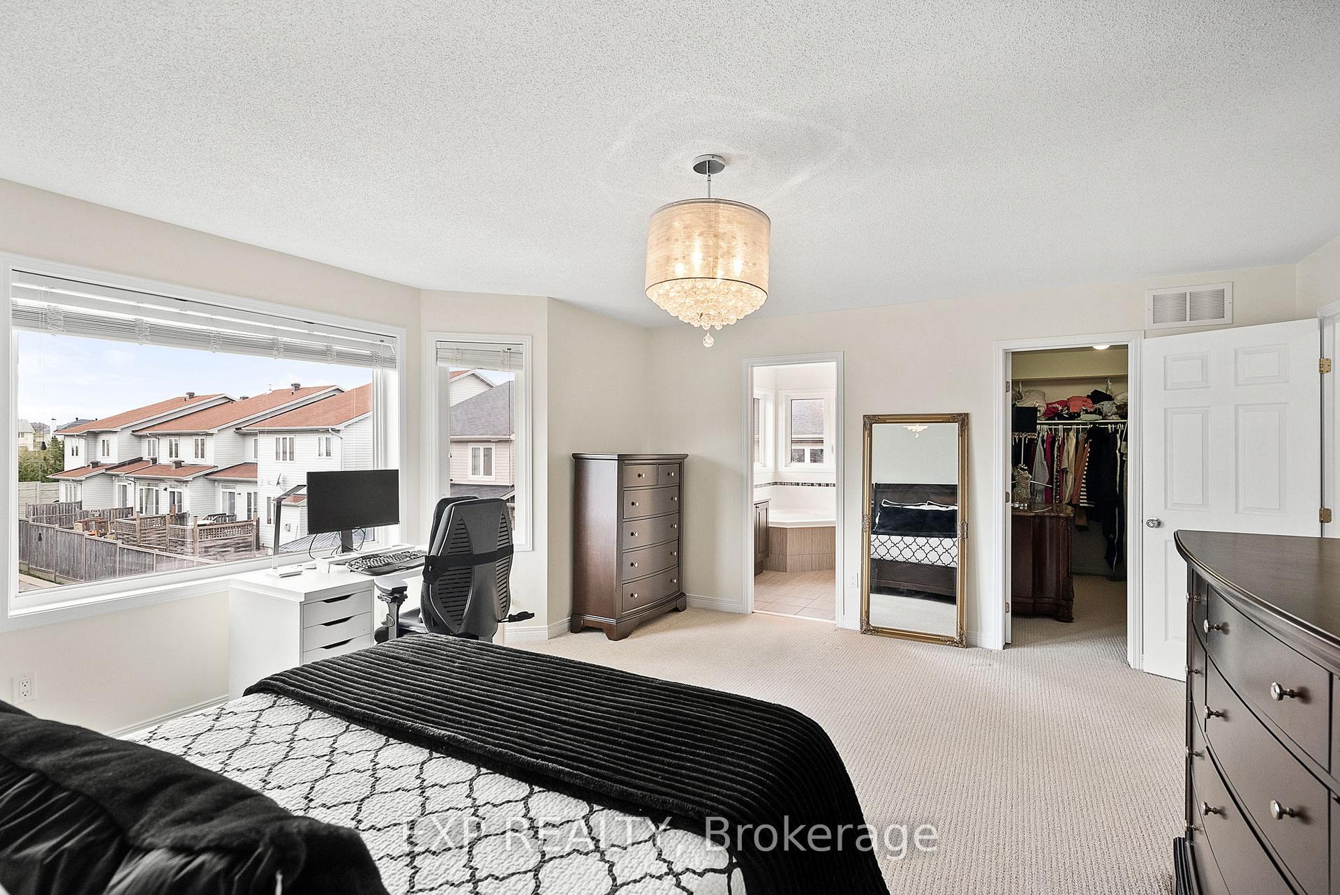 Photo 18 of 360 Antigonish Avenue, Ottawa, Springridge/East Village — HOMEH