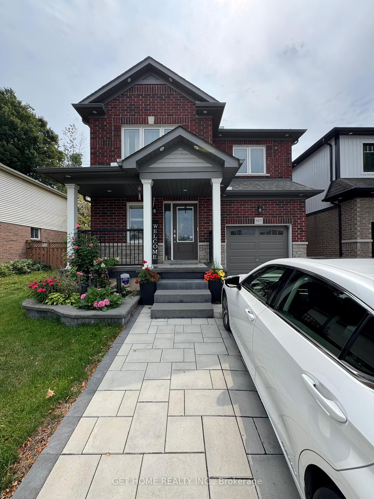 Photo 1 of 827 Renaissance Drive, Oshawa, Lakeview — HOMEH
