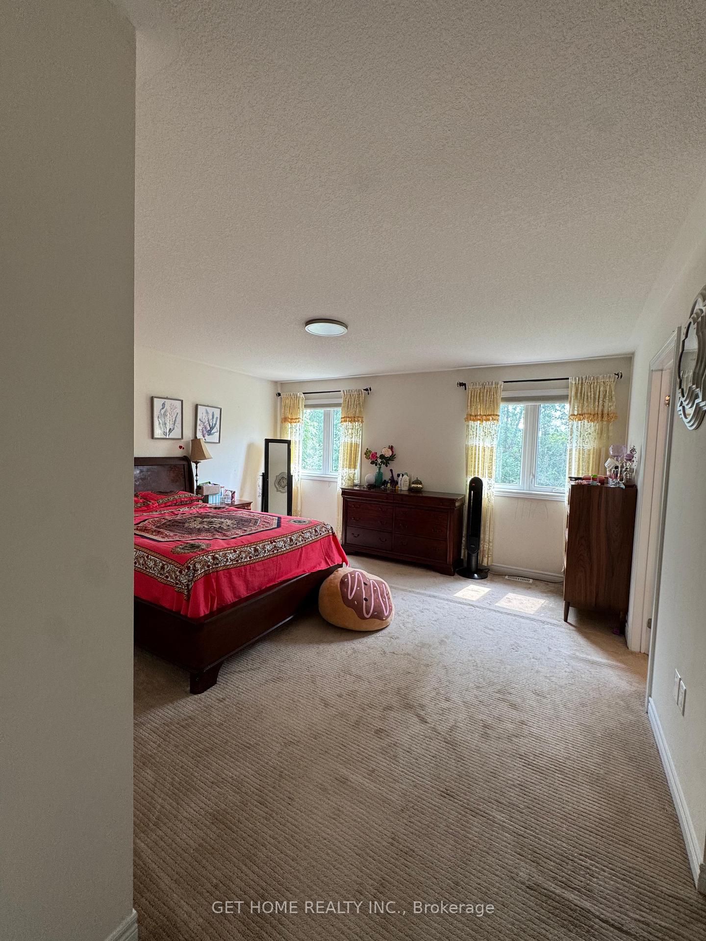 Photo 20 of 827 Renaissance Drive, Oshawa, Lakeview — HOMEH