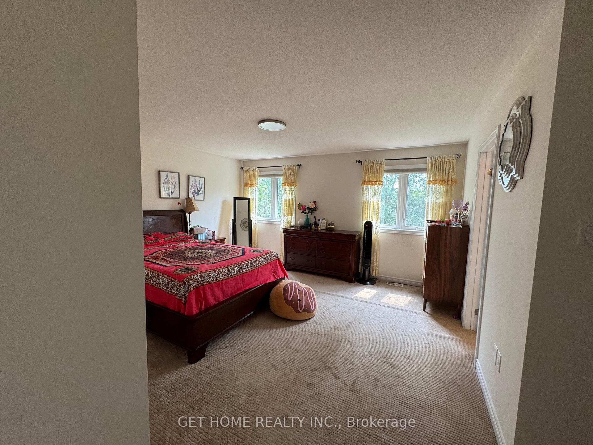 Photo 21 of 827 Renaissance Drive, Oshawa, Lakeview — HOMEH