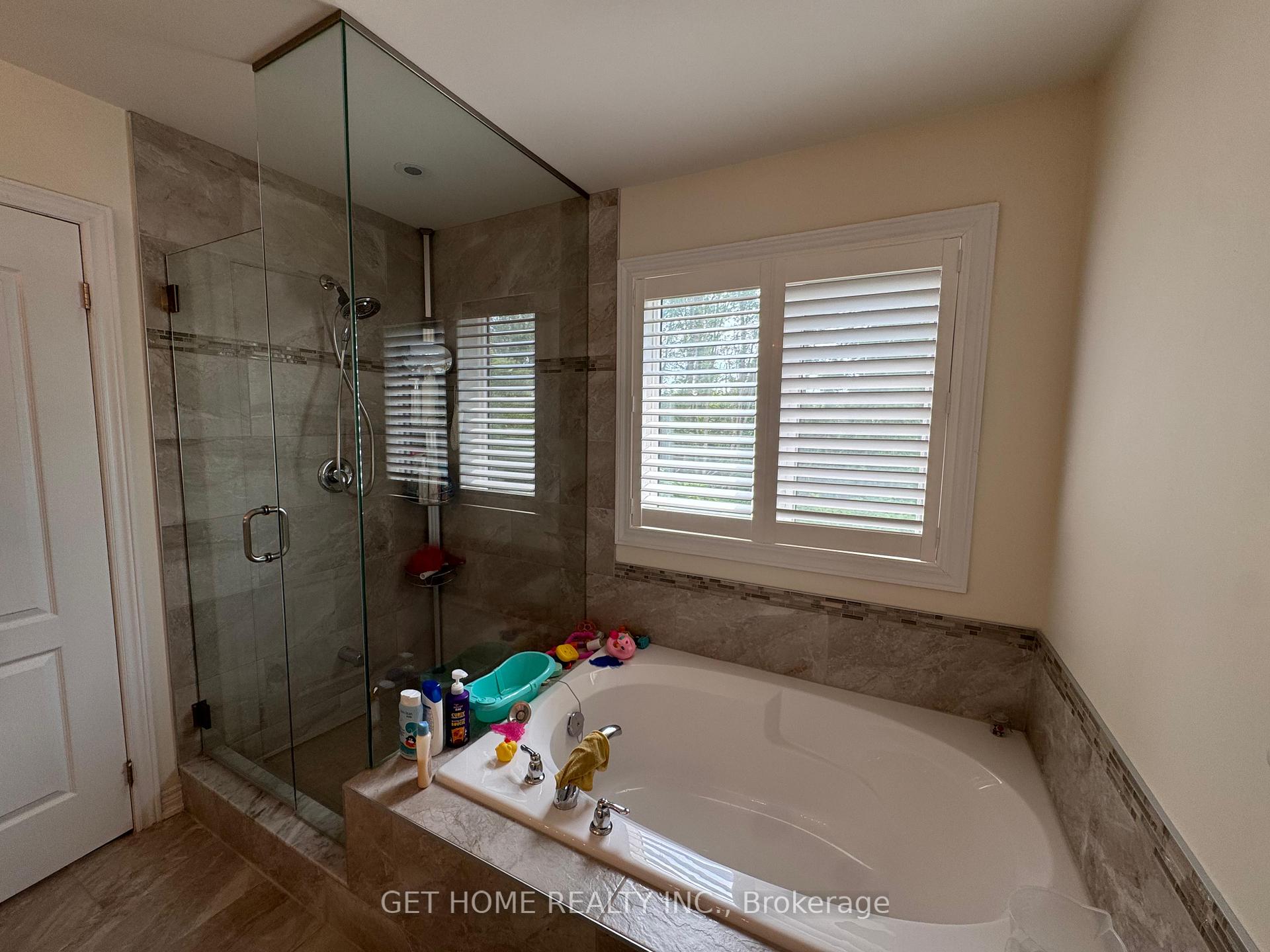 Photo 22 of 827 Renaissance Drive, Oshawa, Lakeview — HOMEH