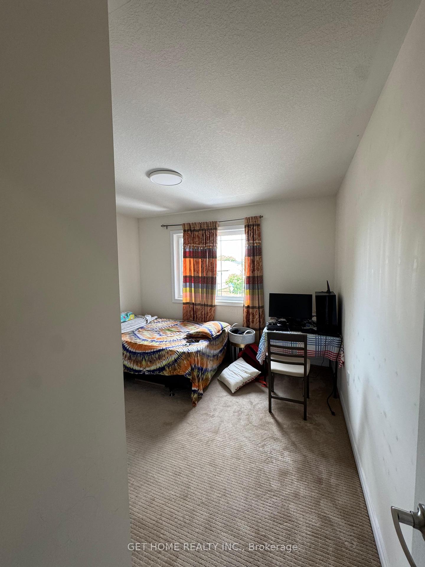 Photo 29 of 827 Renaissance Drive, Oshawa, Lakeview — HOMEH