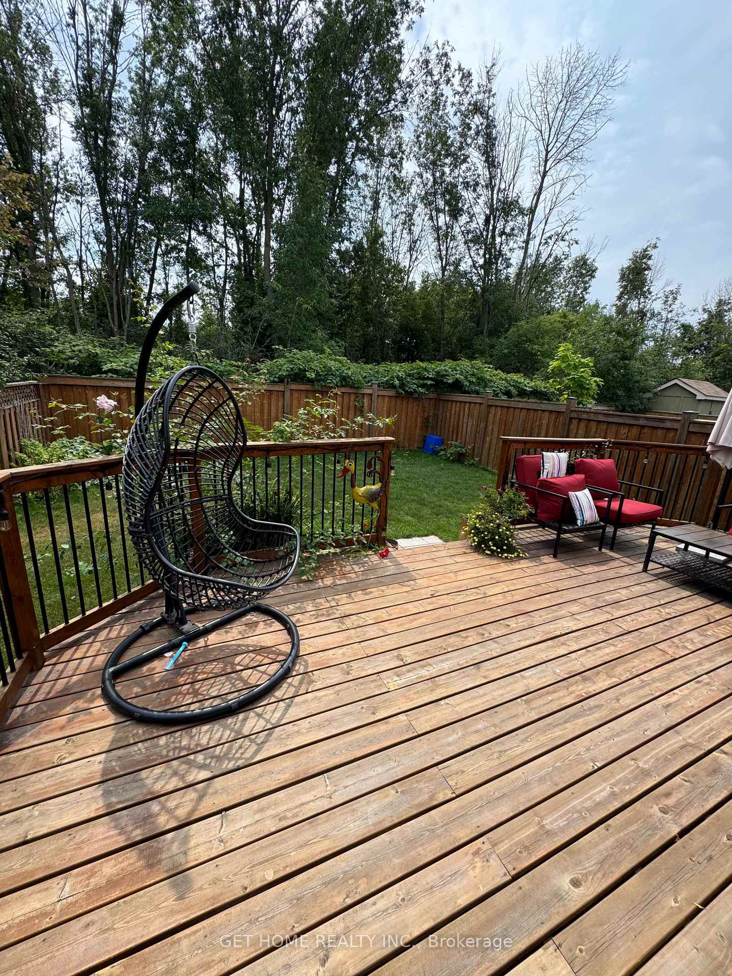 Photo 33 of 827 Renaissance Drive, Oshawa, Lakeview — HOMEH
