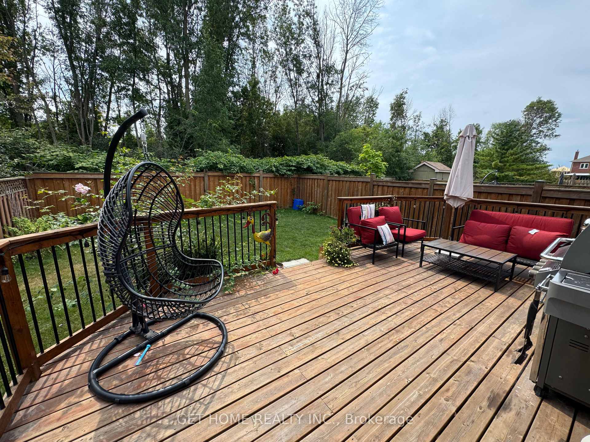 Photo 34 of 827 Renaissance Drive, Oshawa, Lakeview — HOMEH
