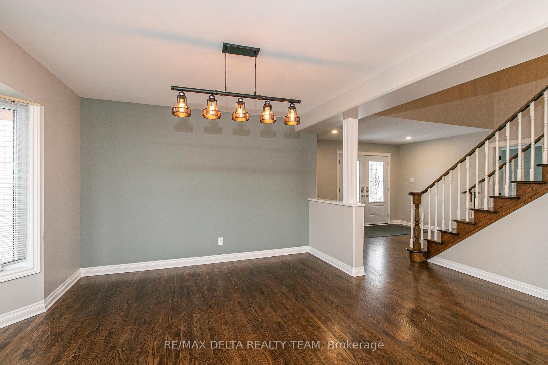 Photo 11 of 1416 Bourcier Drive, Ottawa, Bilberry Creek/Queenswood Heights — HOMEH