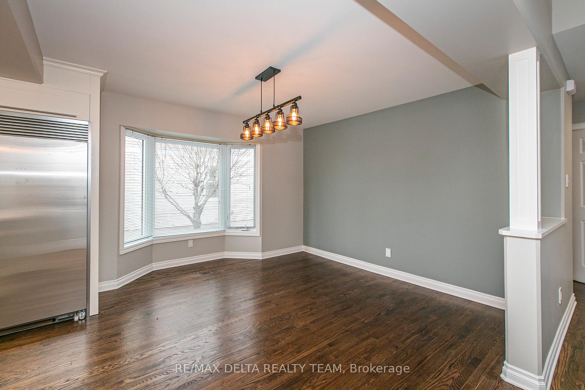 Photo 12 of 1416 Bourcier Drive, Ottawa, Bilberry Creek/Queenswood Heights — HOMEH