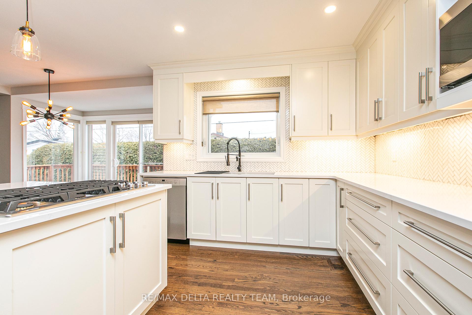 Photo 15 of 1416 Bourcier Drive, Ottawa, Bilberry Creek/Queenswood Heights — HOMEH