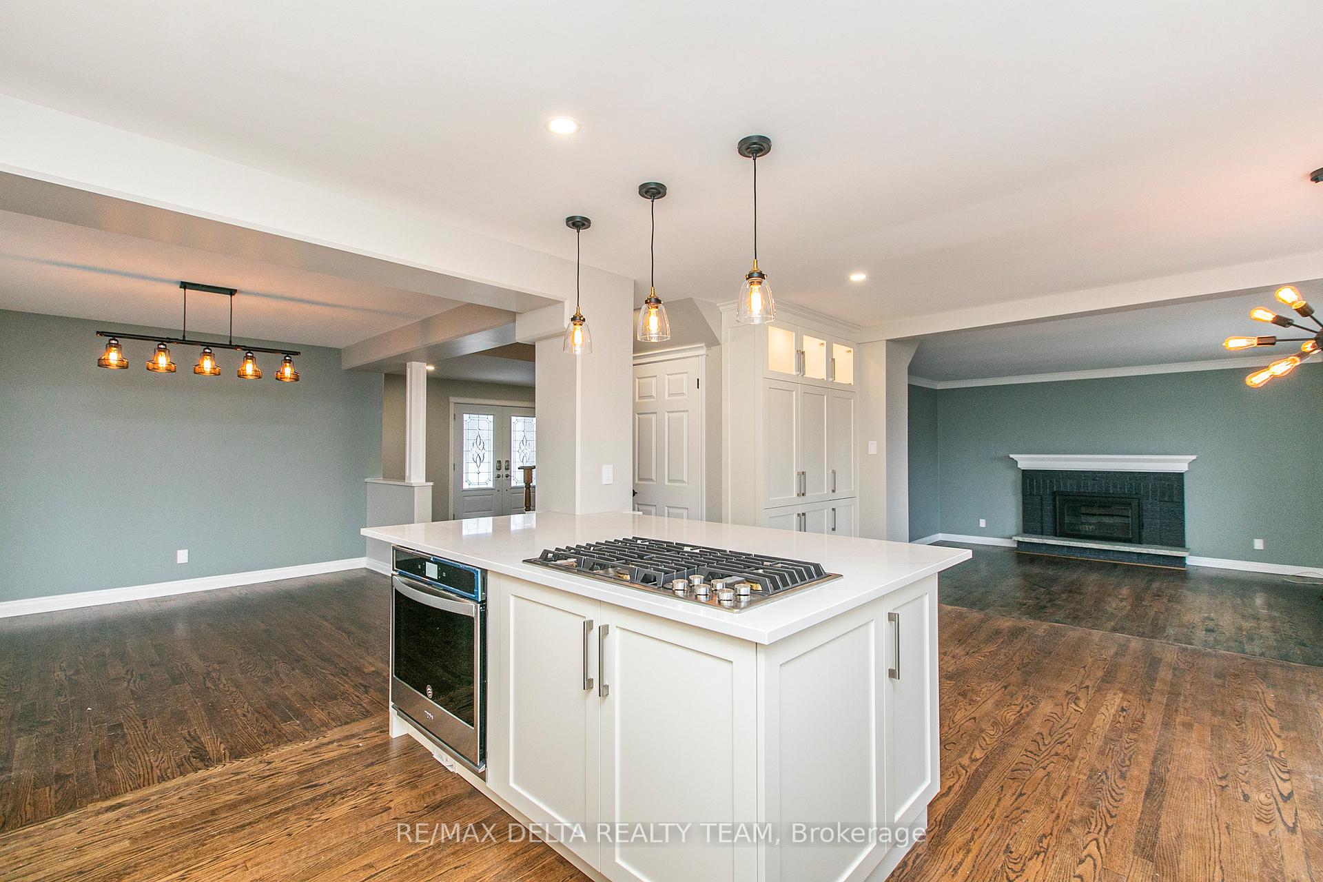 Photo 17 of 1416 Bourcier Drive, Ottawa, Bilberry Creek/Queenswood Heights — HOMEH