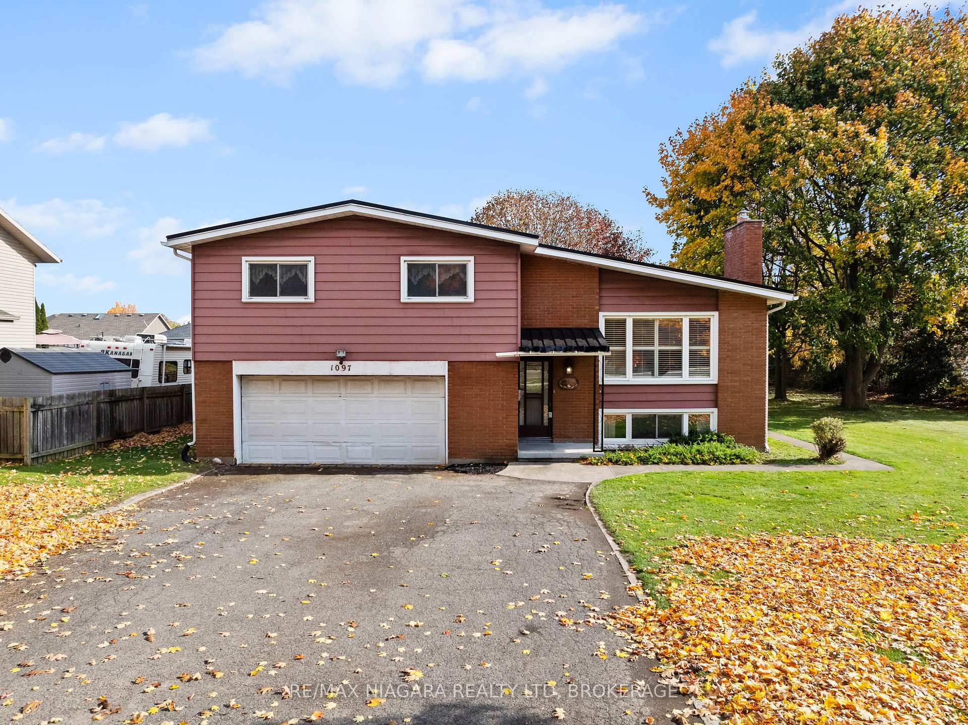 Photo 1 of 1097 Pelham Street, Pelham, Fonthill — HOMEH