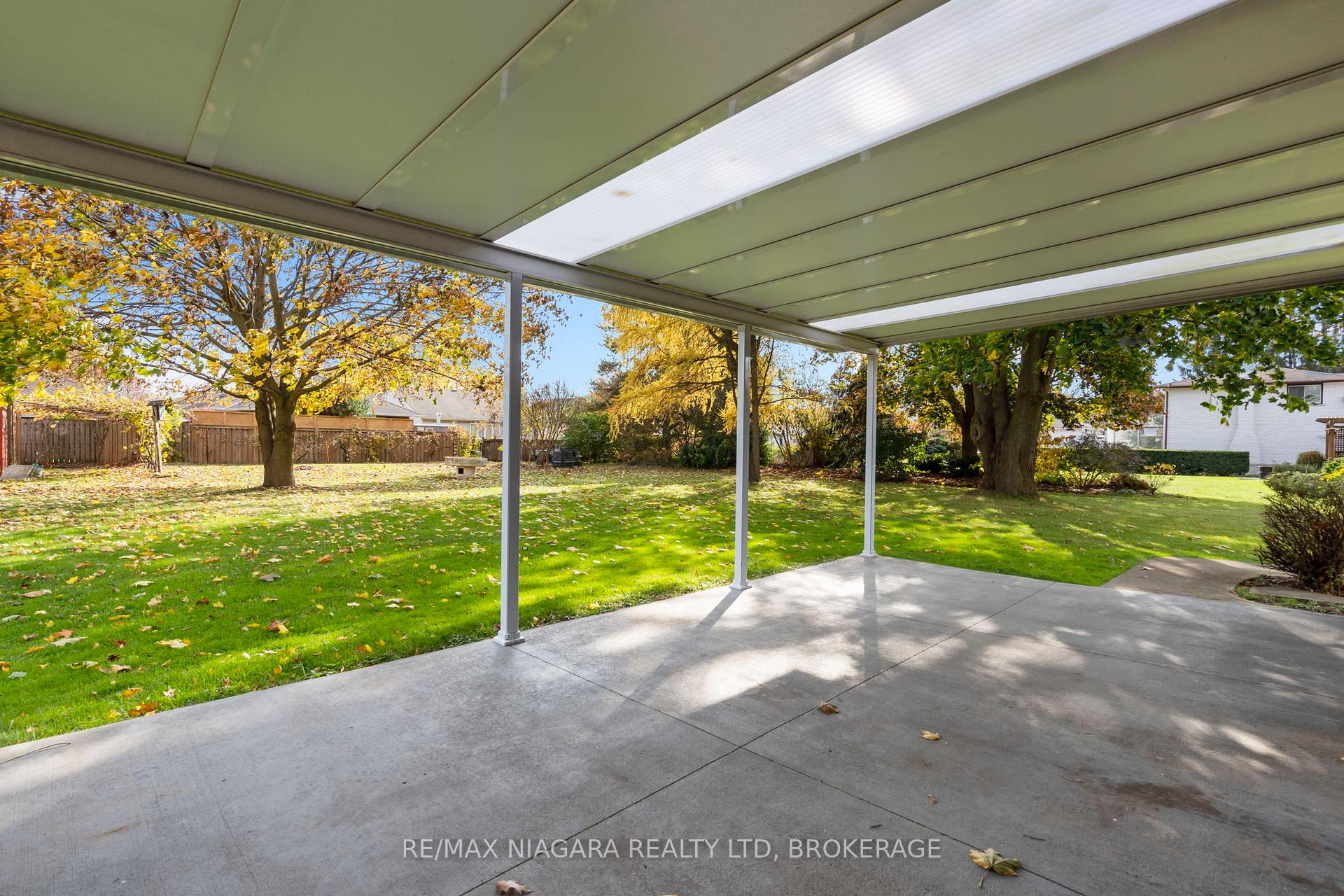 Photo 14 of 1097 Pelham Street, Pelham, Fonthill — HOMEH
