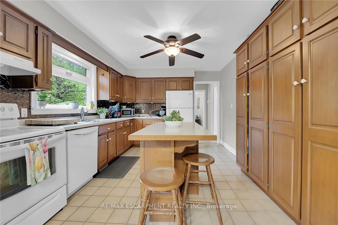 Photo 12 of 10 Emily Street, Norfolk, Port Dover — HOMEH