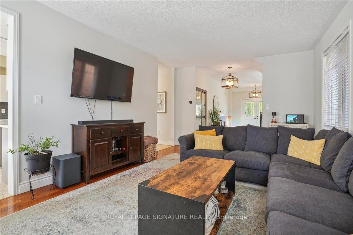 Photo 3 of 1030 Donnelly Street, Milton, Beaty — HOMEH