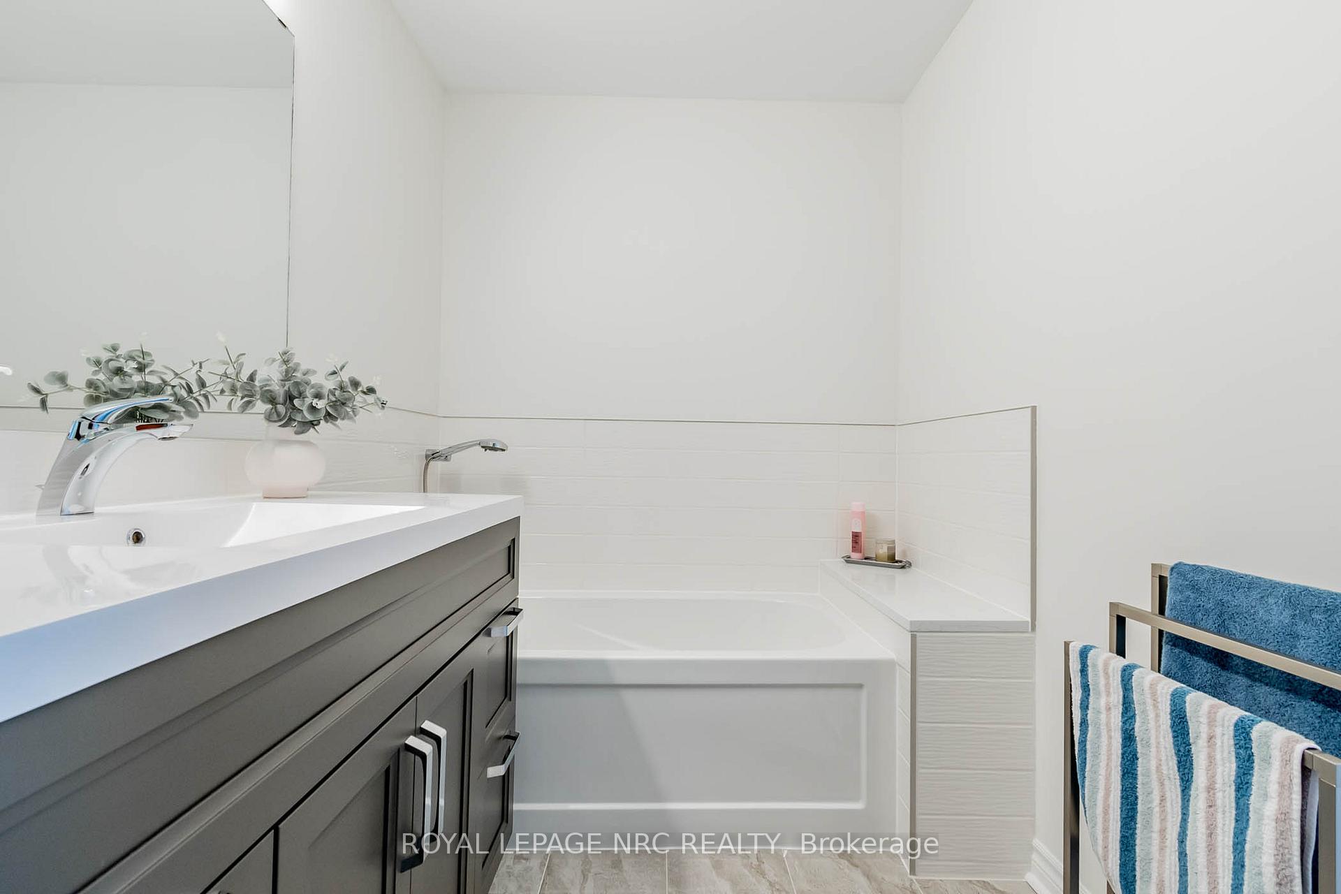 Photo 28 of 64 Sandra Drive, Pelham, Fenwick — HOMEH
