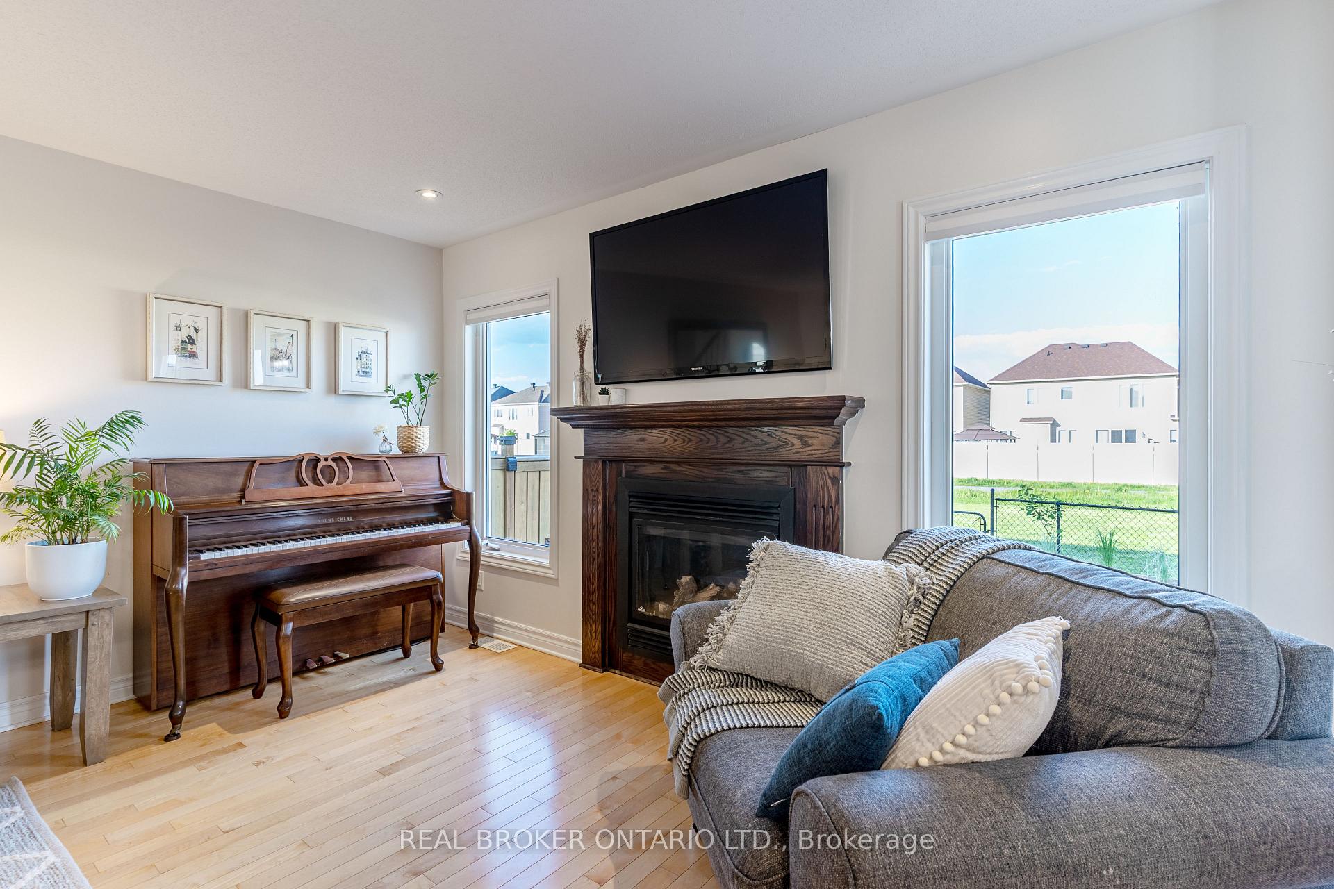 Photo 12 of 2473 Esprit Drive, Ottawa, Avalon East — HOMEH