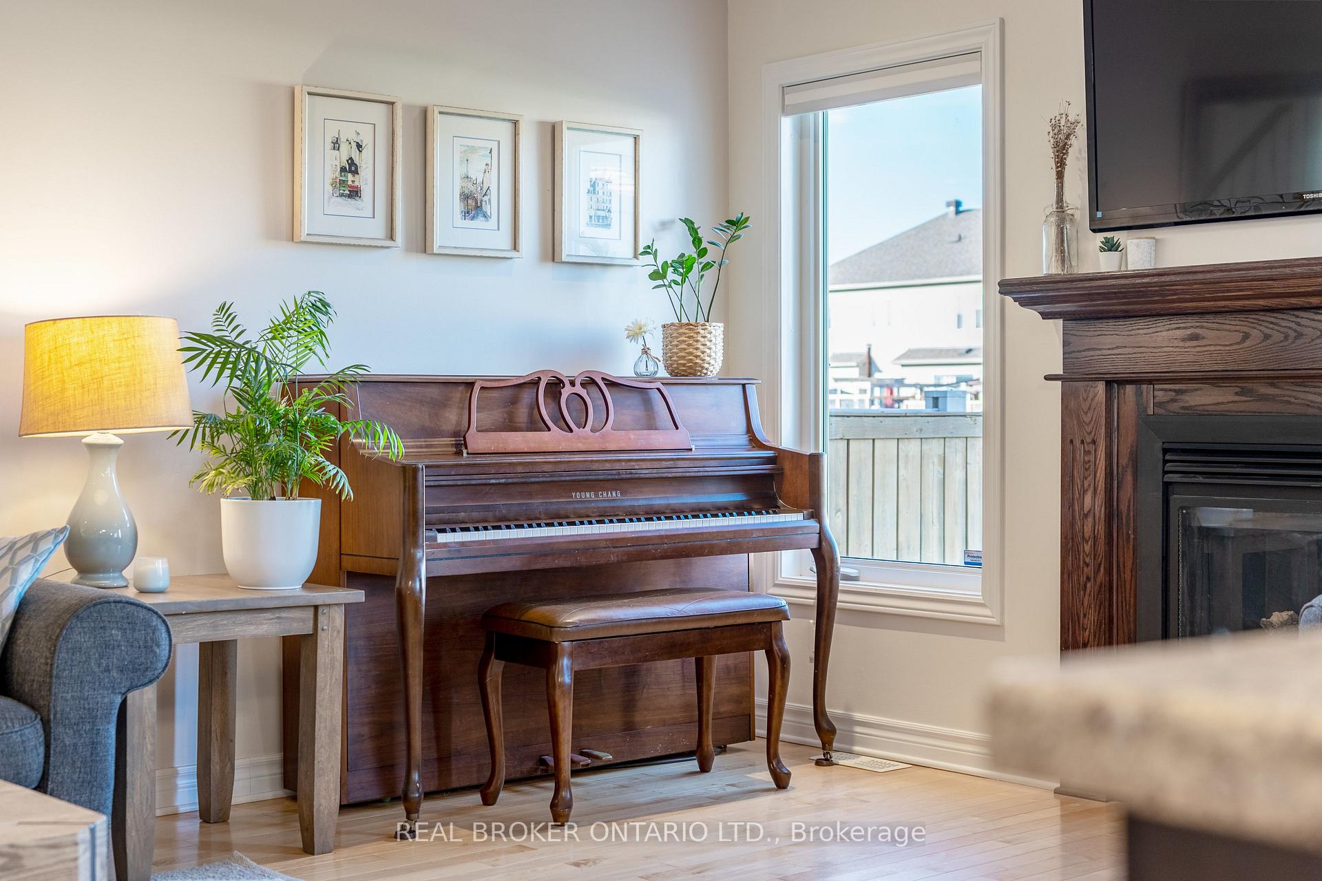 Photo 13 of 2473 Esprit Drive, Ottawa, Avalon East — HOMEH