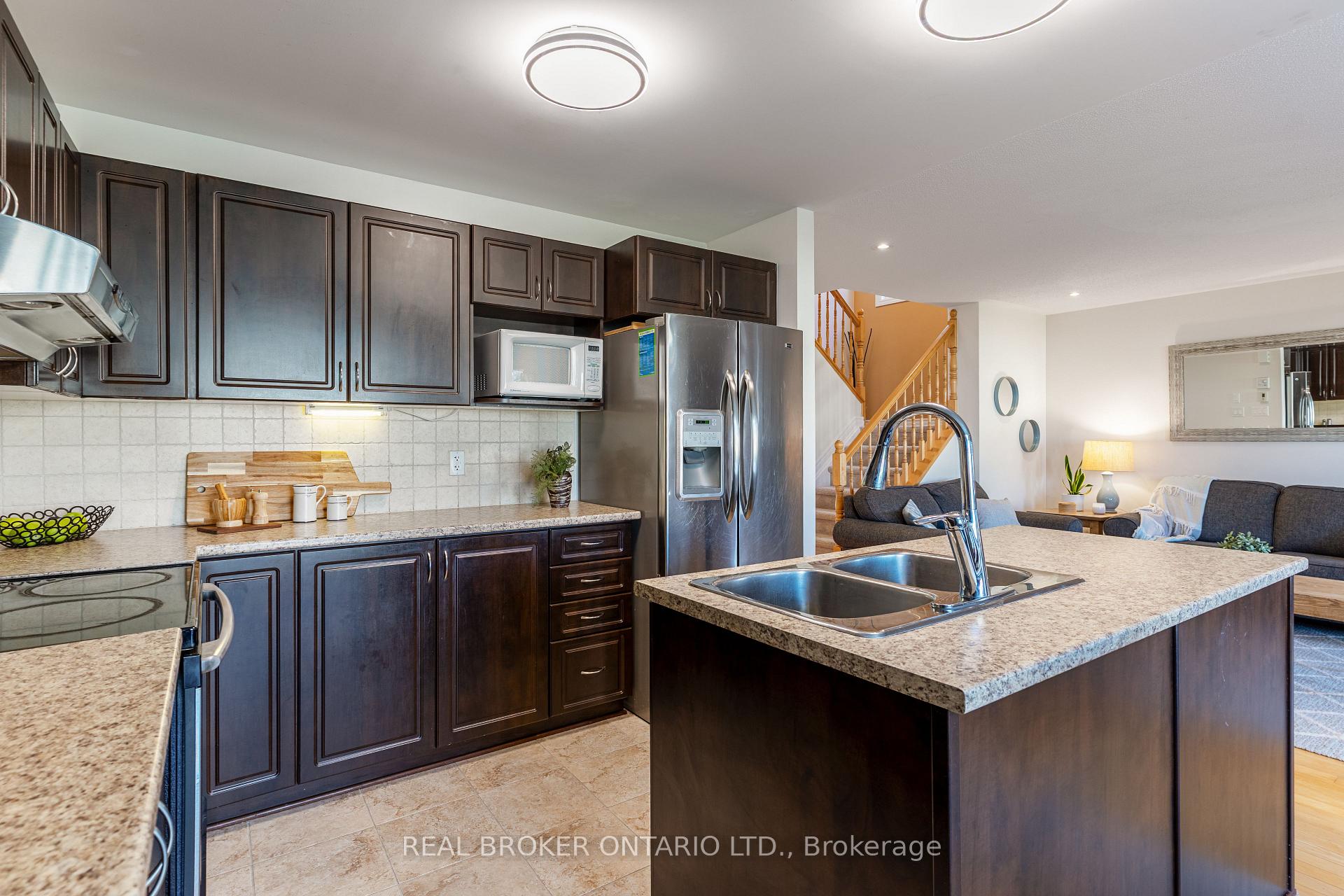 Photo 18 of 2473 Esprit Drive, Ottawa, Avalon East — HOMEH