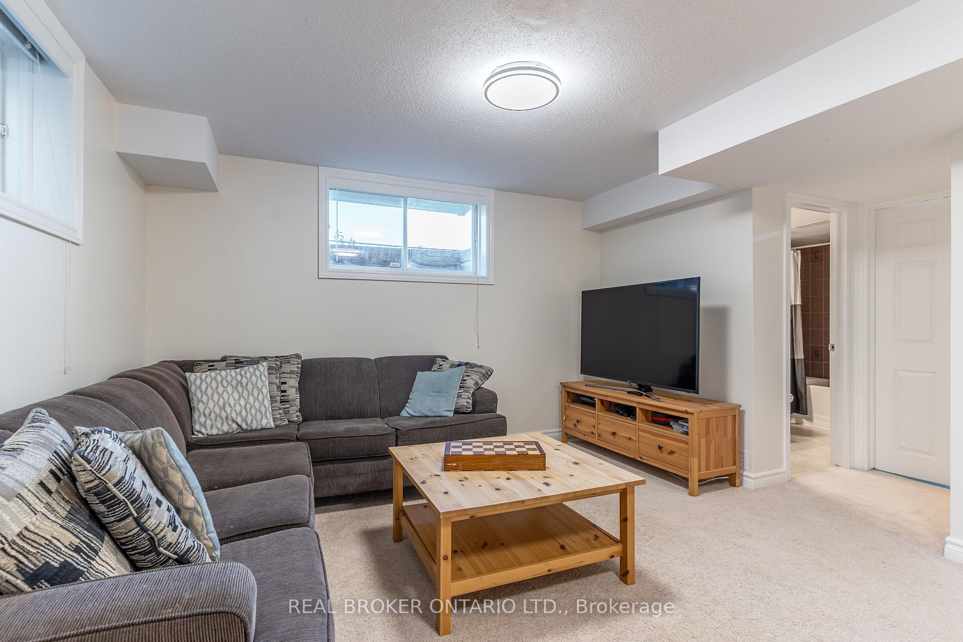 Photo 33 of 2473 Esprit Drive, Ottawa, Avalon East — HOMEH