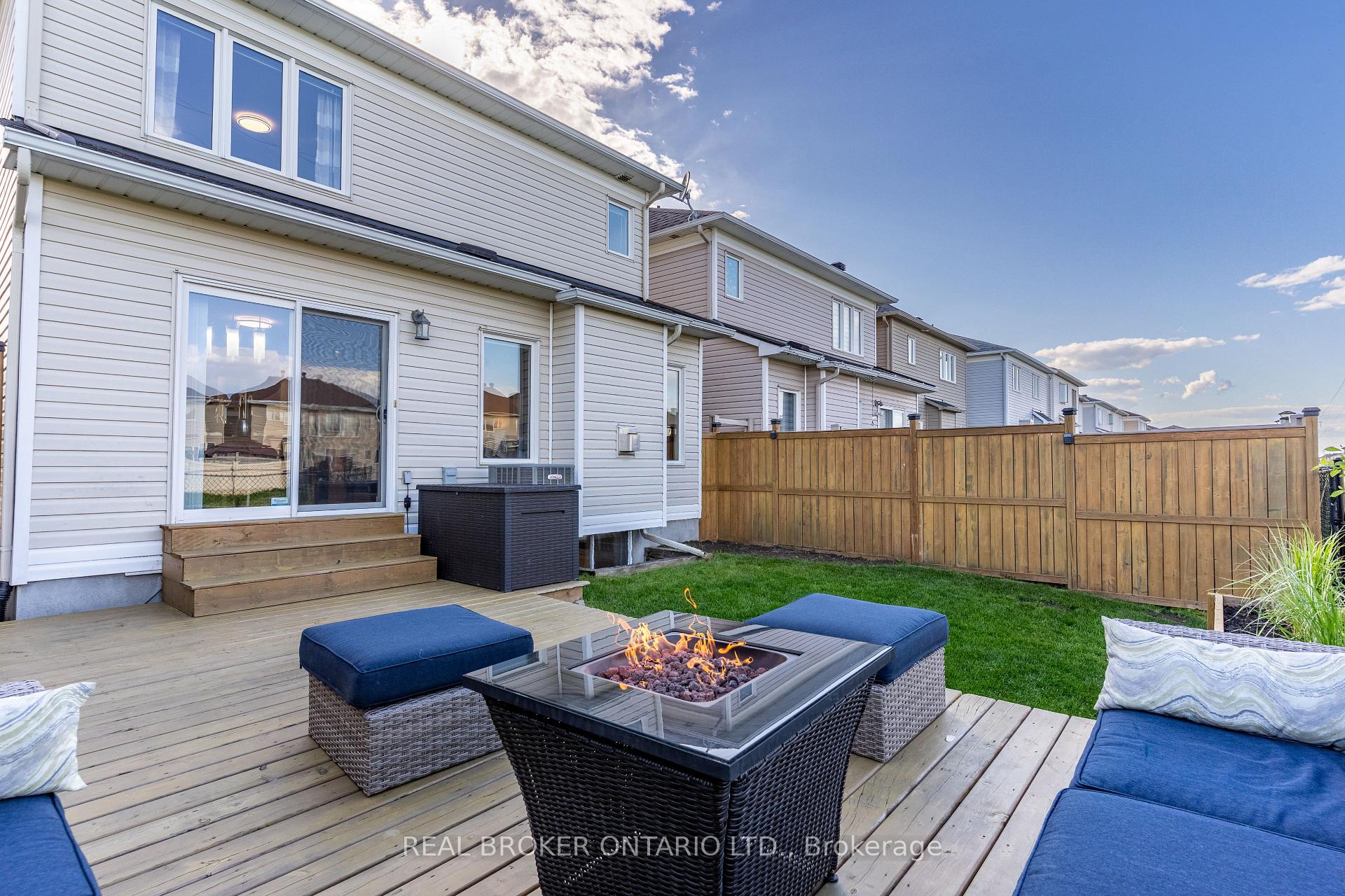 Photo 38 of 2473 Esprit Drive, Ottawa, Avalon East — HOMEH