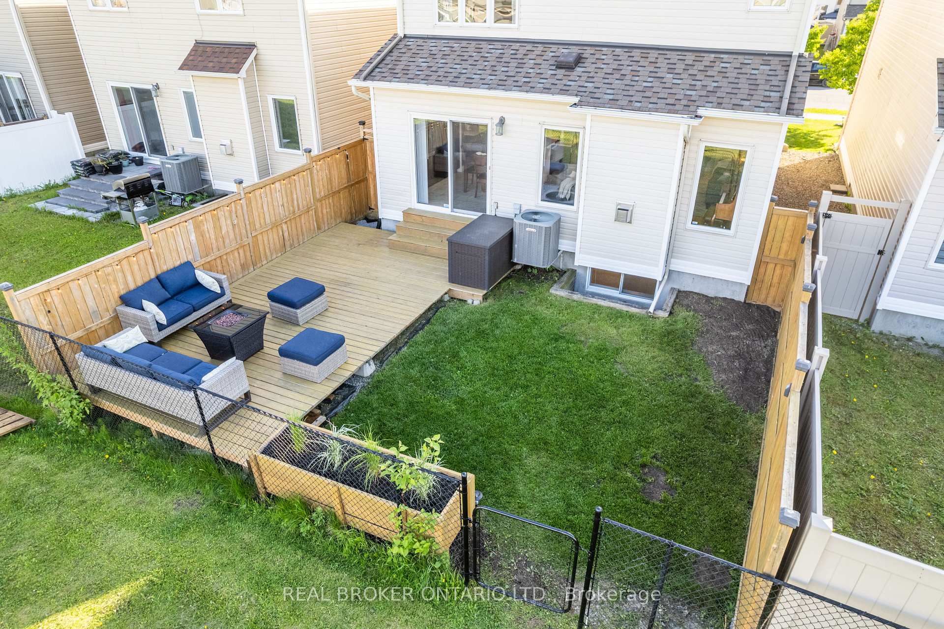 Photo 39 of 2473 Esprit Drive, Ottawa, Avalon East — HOMEH