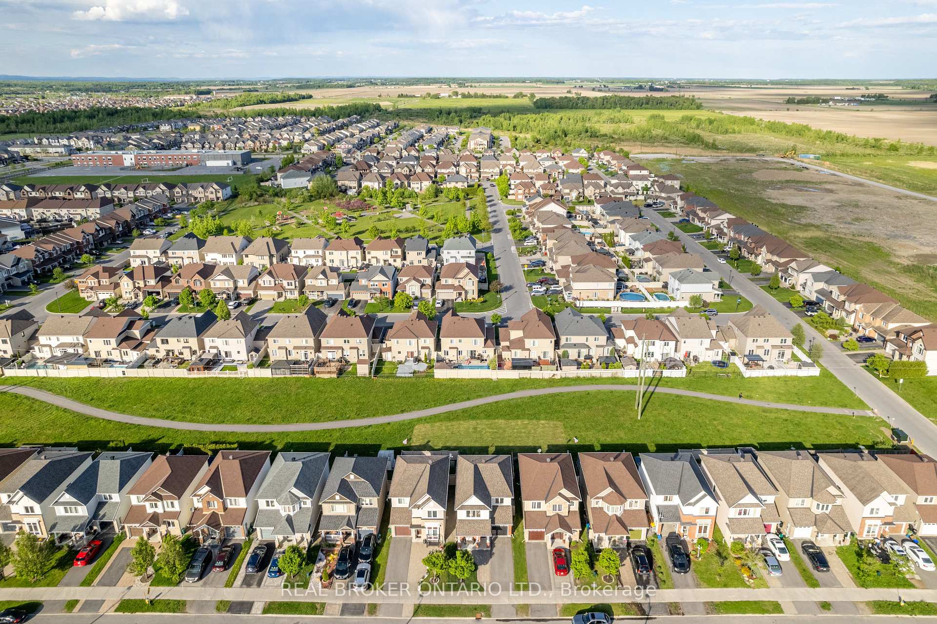 Photo 46 of 2473 Esprit Drive, Ottawa, Avalon East — HOMEH
