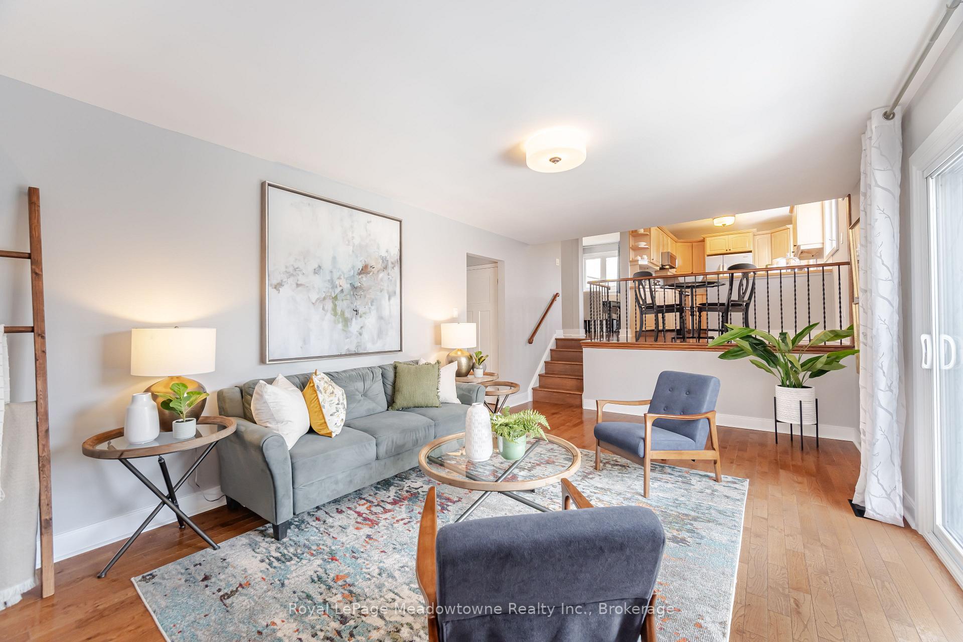 Photo 8 of 515 Clover Park Crescent, Milton, Bronte Meadows — HOMEH