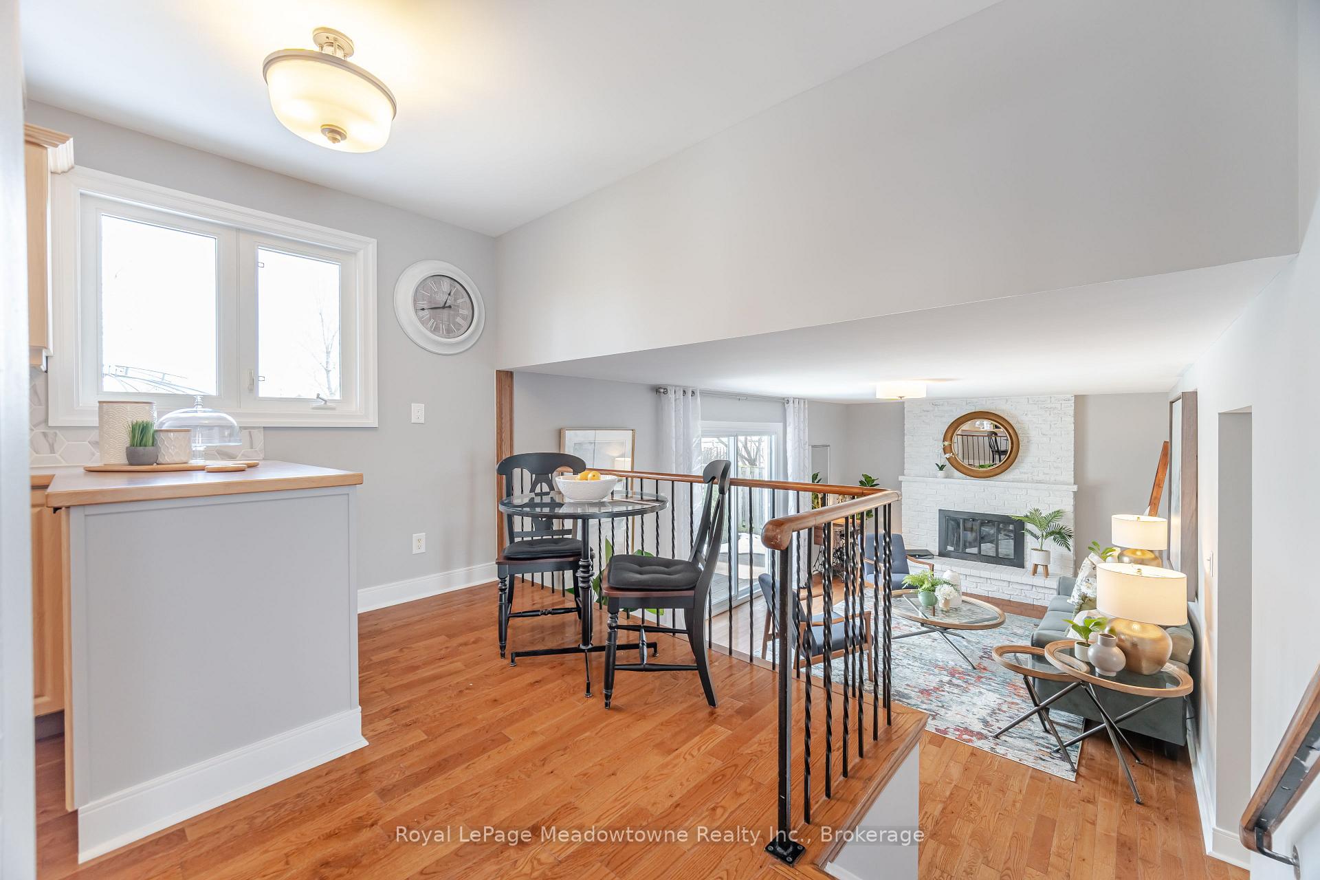 Photo 10 of 515 Clover Park Crescent, Milton, Bronte Meadows — HOMEH