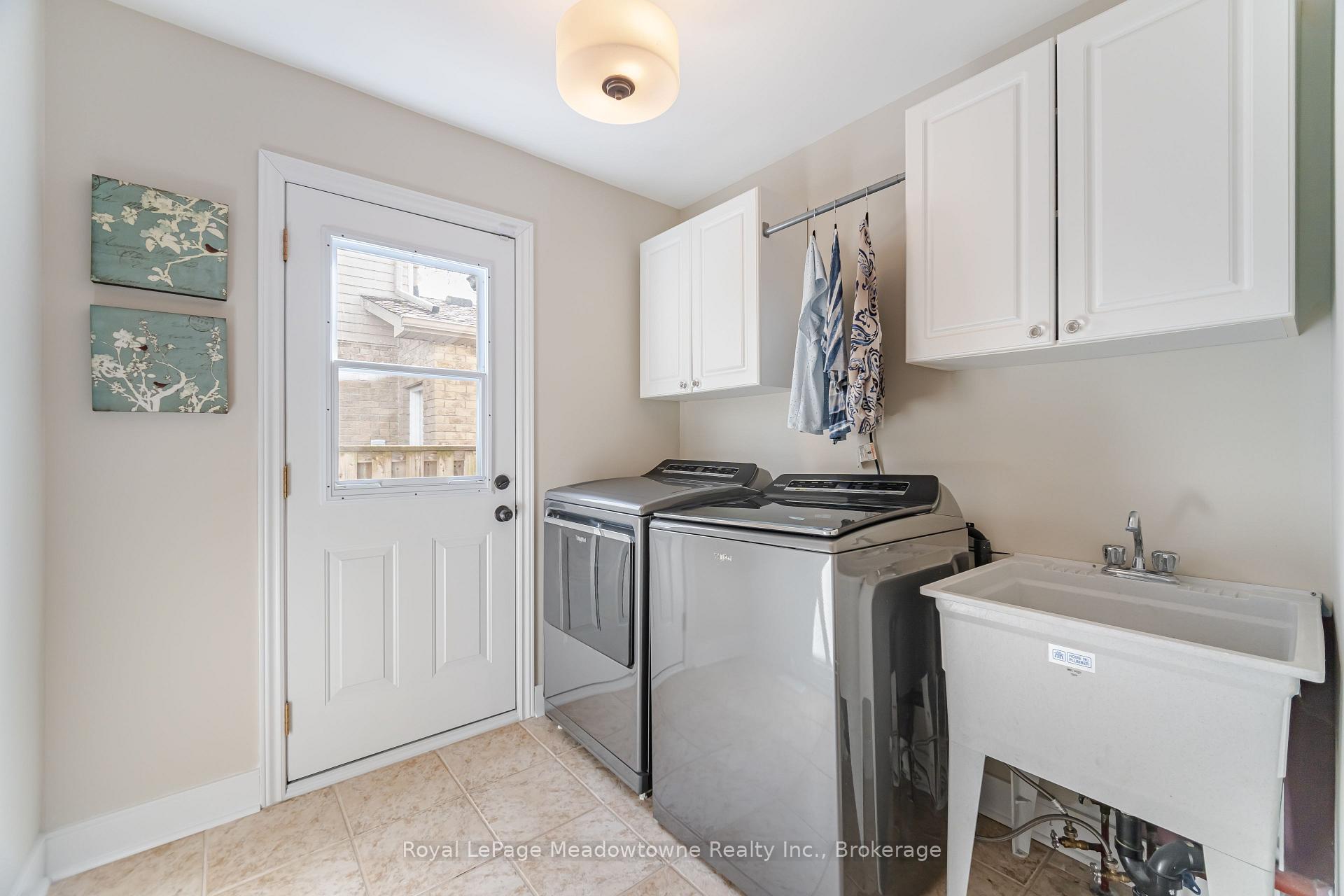 Photo 18 of 515 Clover Park Crescent, Milton, Bronte Meadows — HOMEH