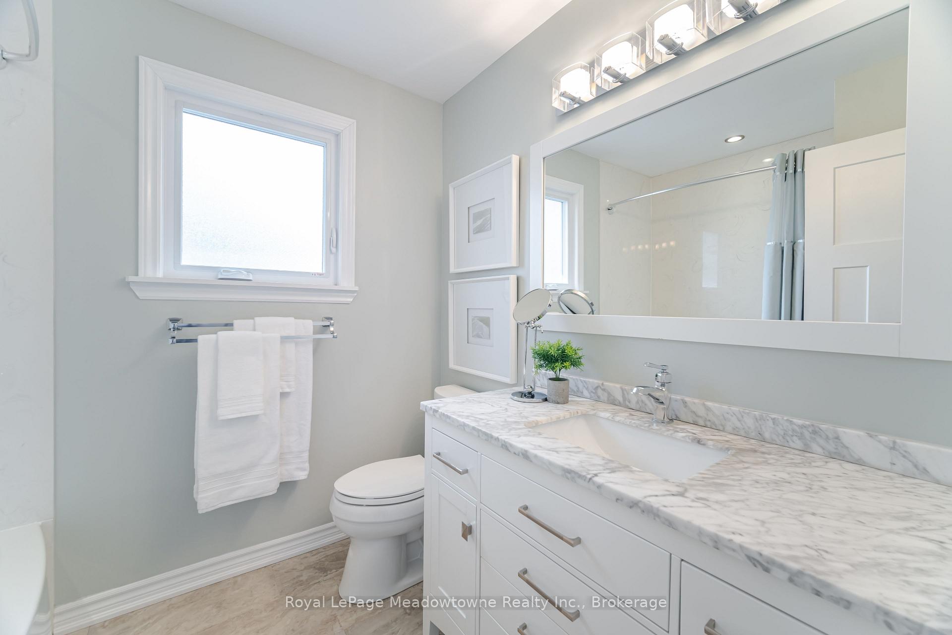 Photo 28 of 515 Clover Park Crescent, Milton, Bronte Meadows — HOMEH