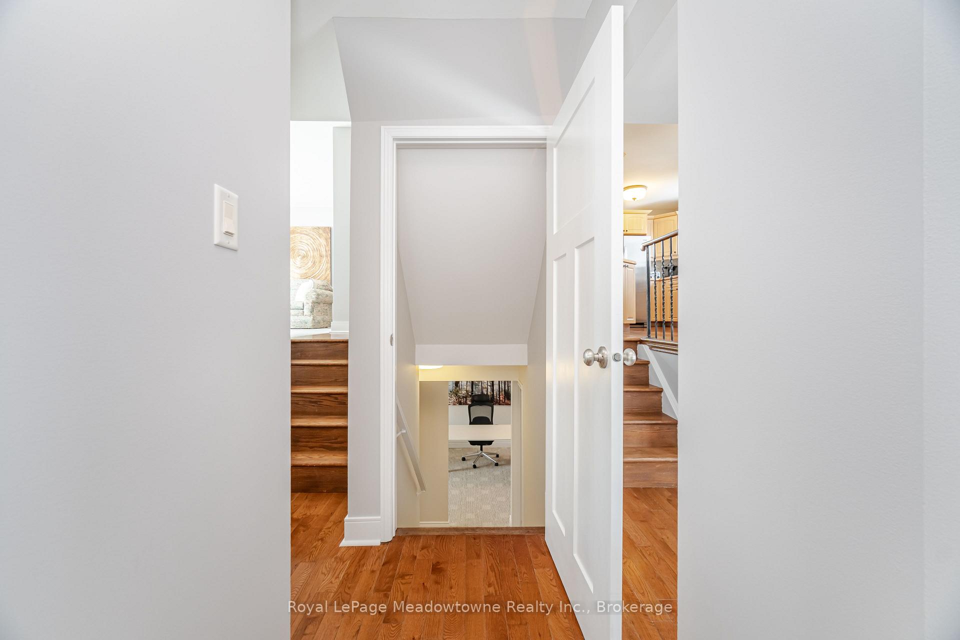 Photo 29 of 515 Clover Park Crescent, Milton, Bronte Meadows — HOMEH