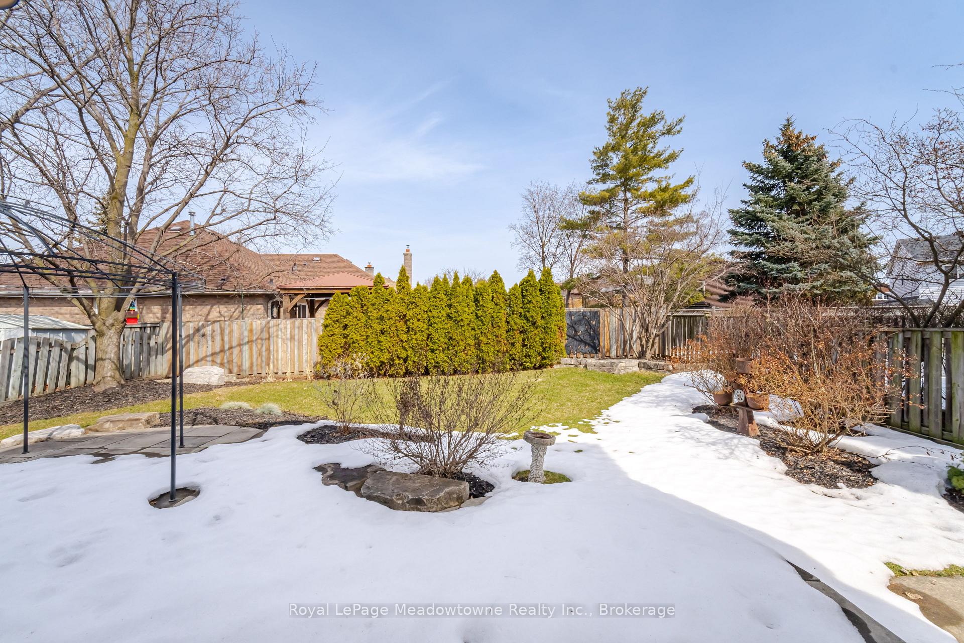 Photo 39 of 515 Clover Park Crescent, Milton, Bronte Meadows — HOMEH