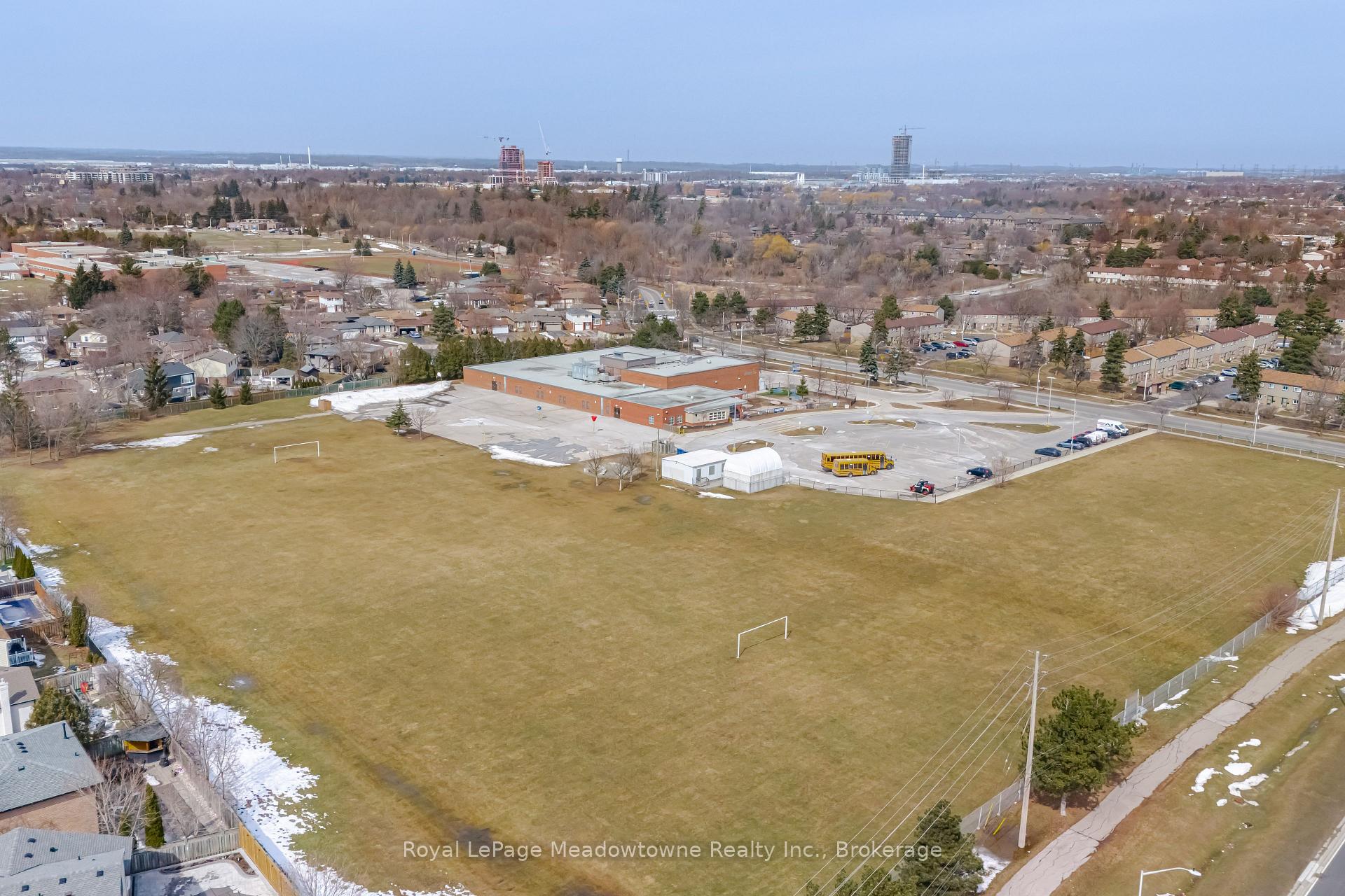 Photo 45 of 515 Clover Park Crescent, Milton, Bronte Meadows — HOMEH