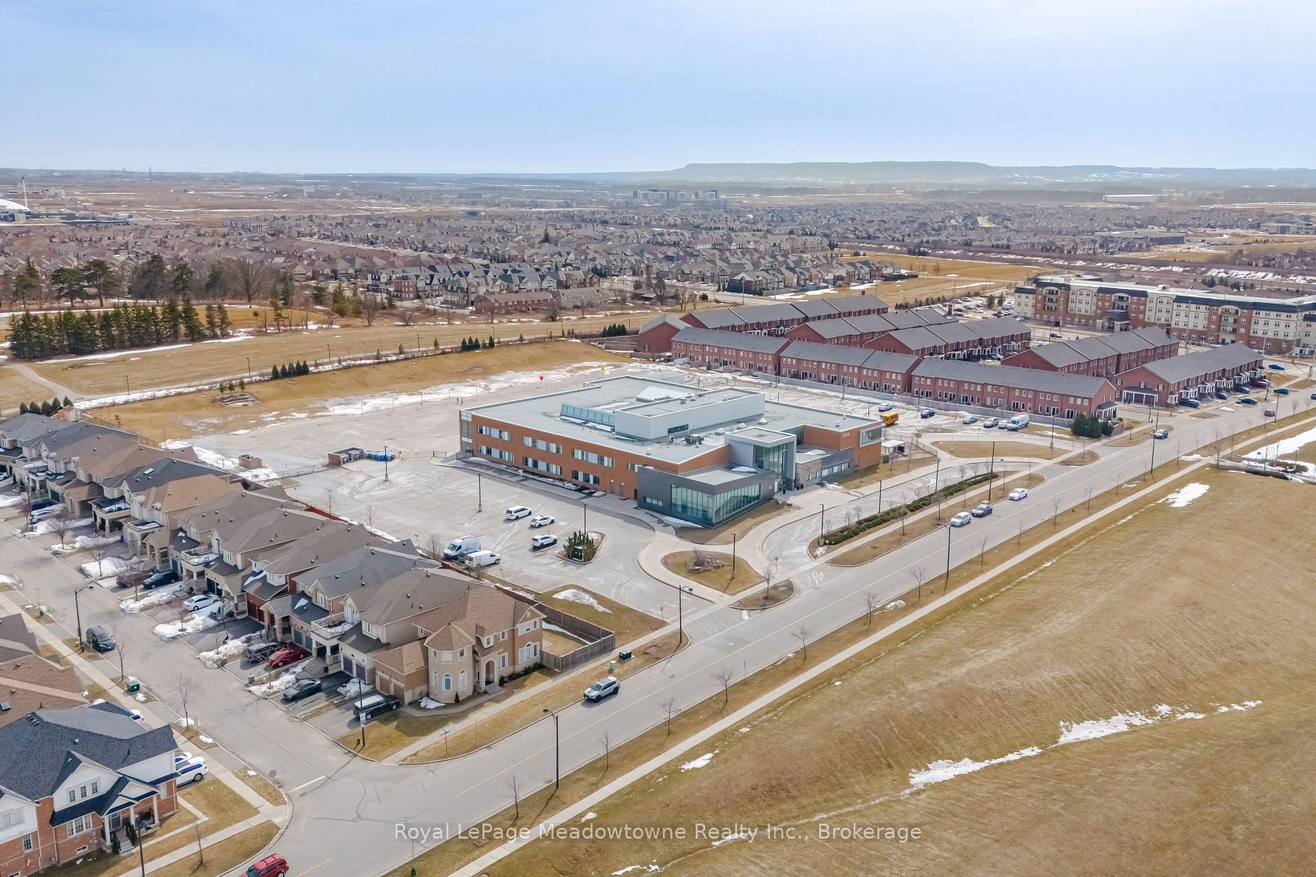 Photo 49 of 515 Clover Park Crescent, Milton, Bronte Meadows — HOMEH
