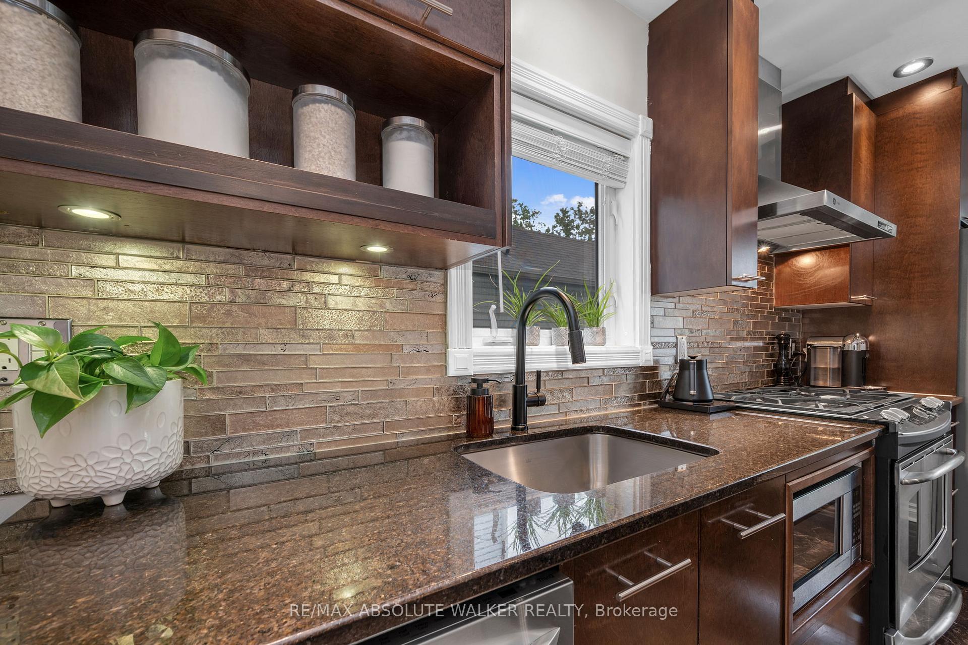 Photo 7 of 614 Brome Crescent, Ottawa, Fallingbrook/Ridgemount — HOMEH