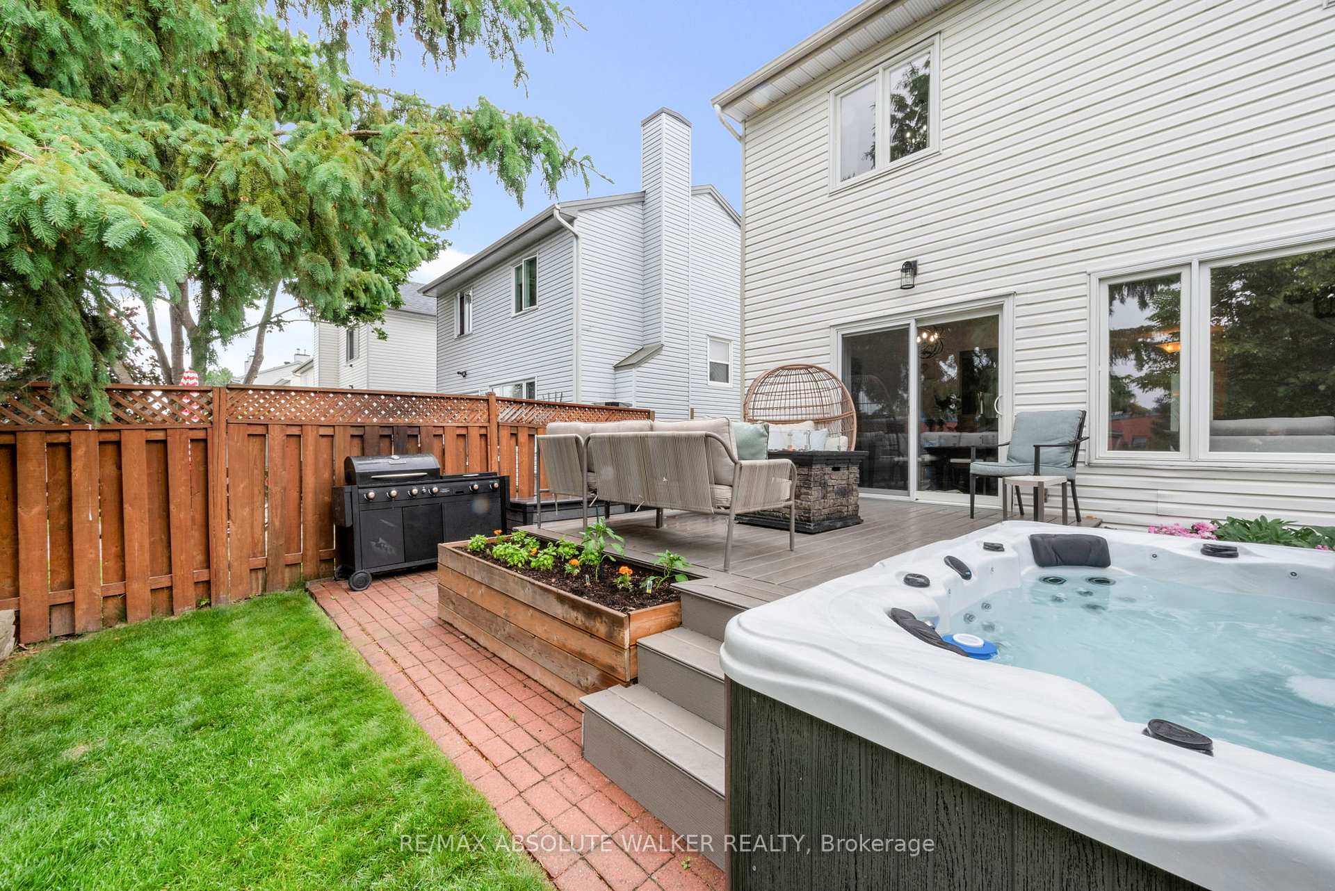 Photo 32 of 614 Brome Crescent, Ottawa, Fallingbrook/Ridgemount — HOMEH