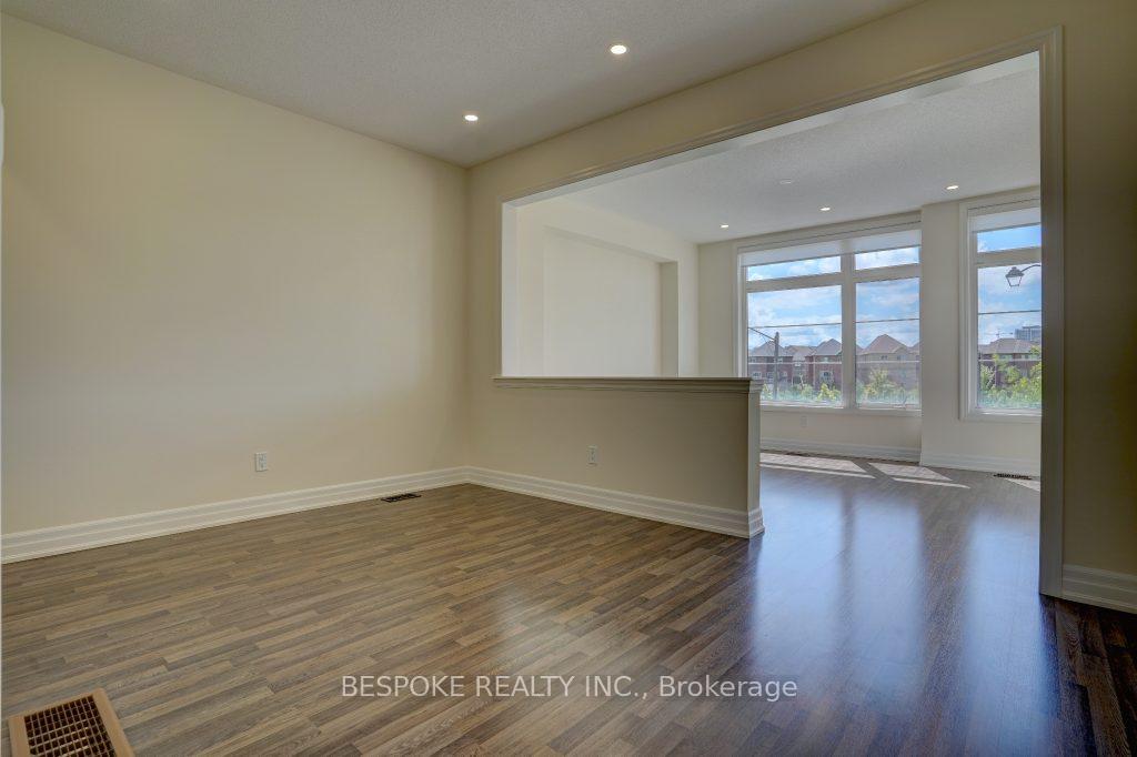Photo 5 of Unit 36, 384 Arctic Red Drive, Oshawa, Windfields — HOMEH