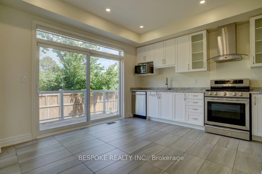 Photo 10 of Unit 36, 384 Arctic Red Drive, Oshawa, Windfields — HOMEH