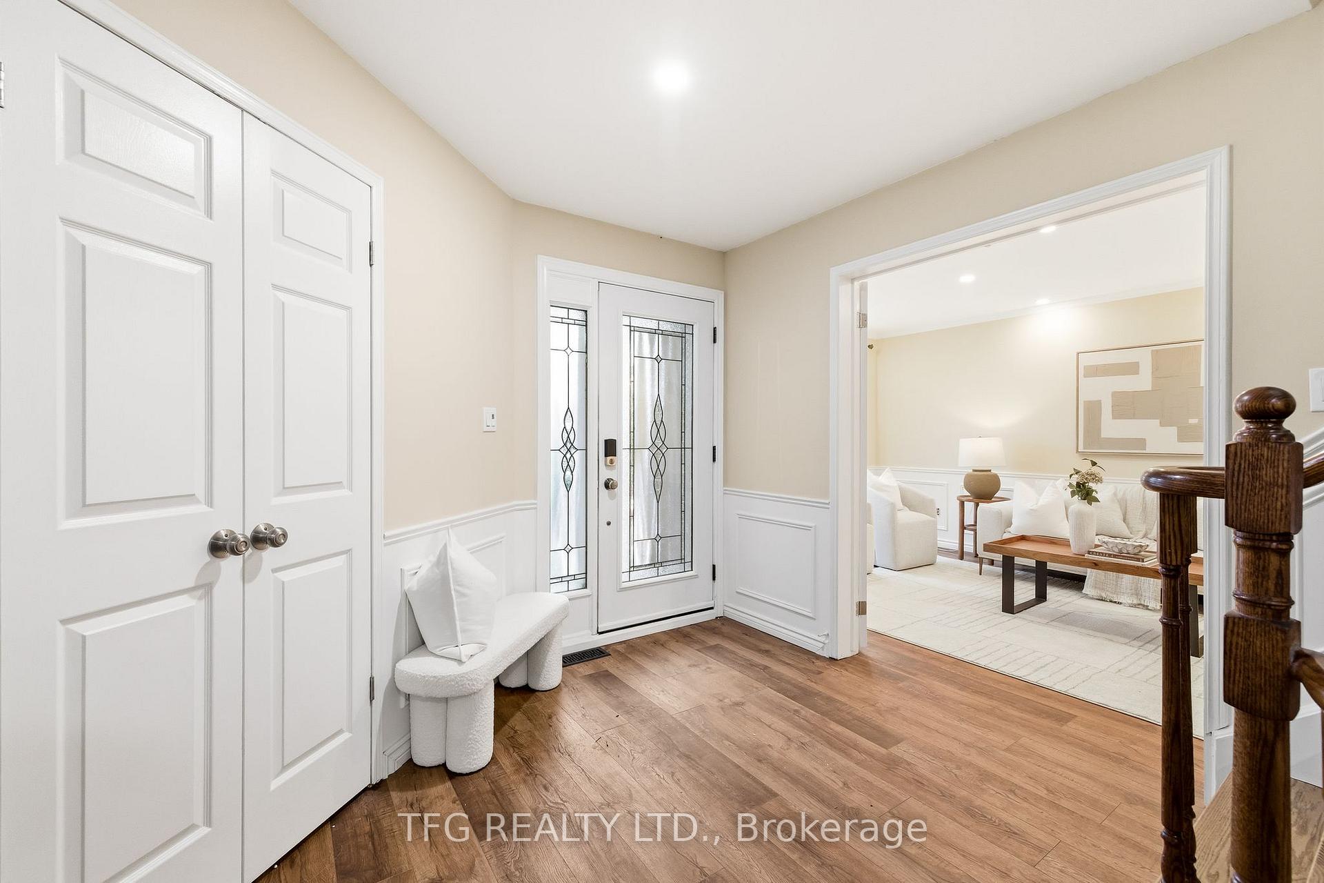 Photo 4 of 500 Sundown Crescent, Pickering, Woodlands — HOMEH