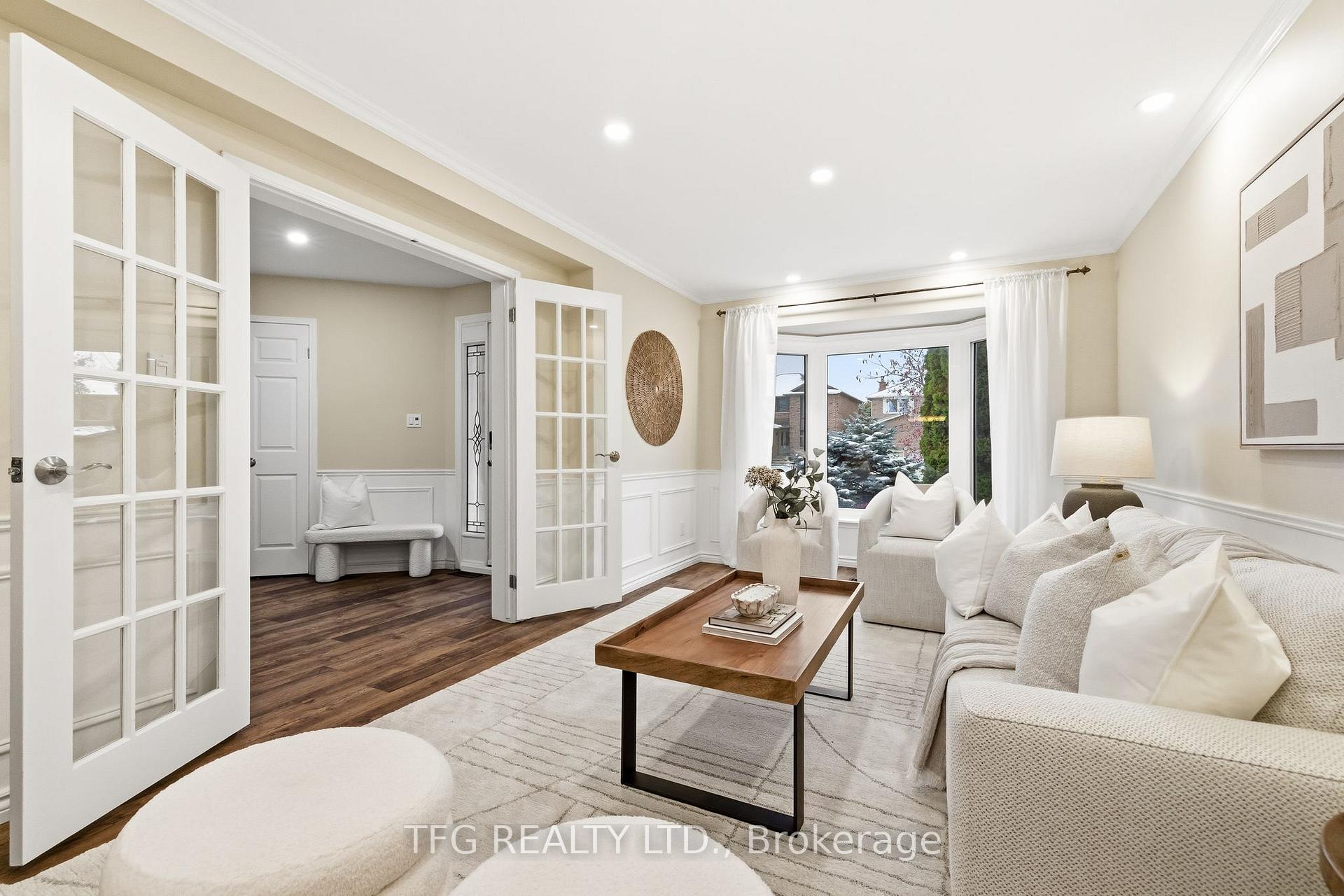 Photo 7 of 500 Sundown Crescent, Pickering, Woodlands — HOMEH