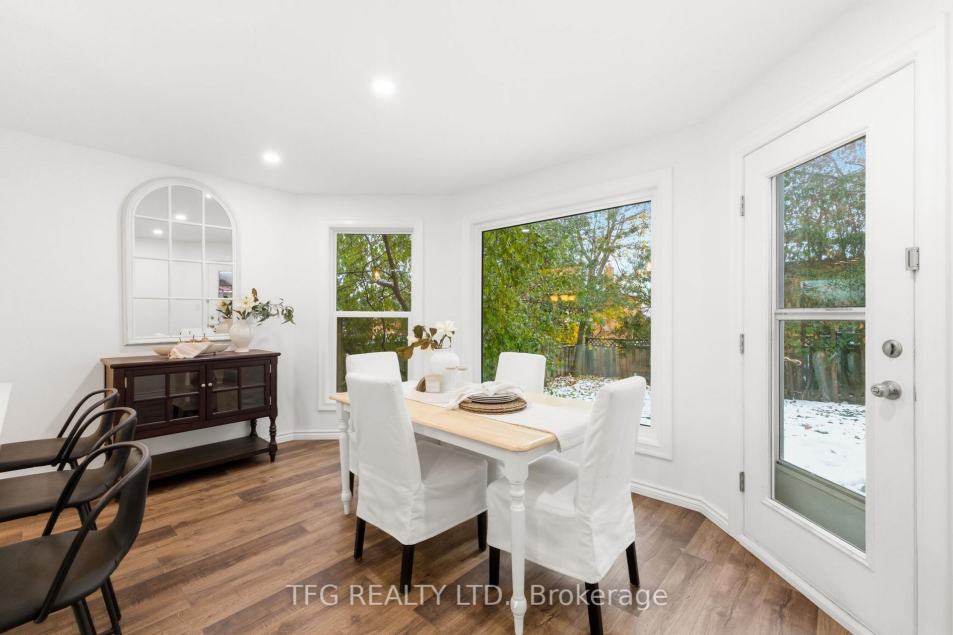 Photo 16 of 500 Sundown Crescent, Pickering, Woodlands — HOMEH