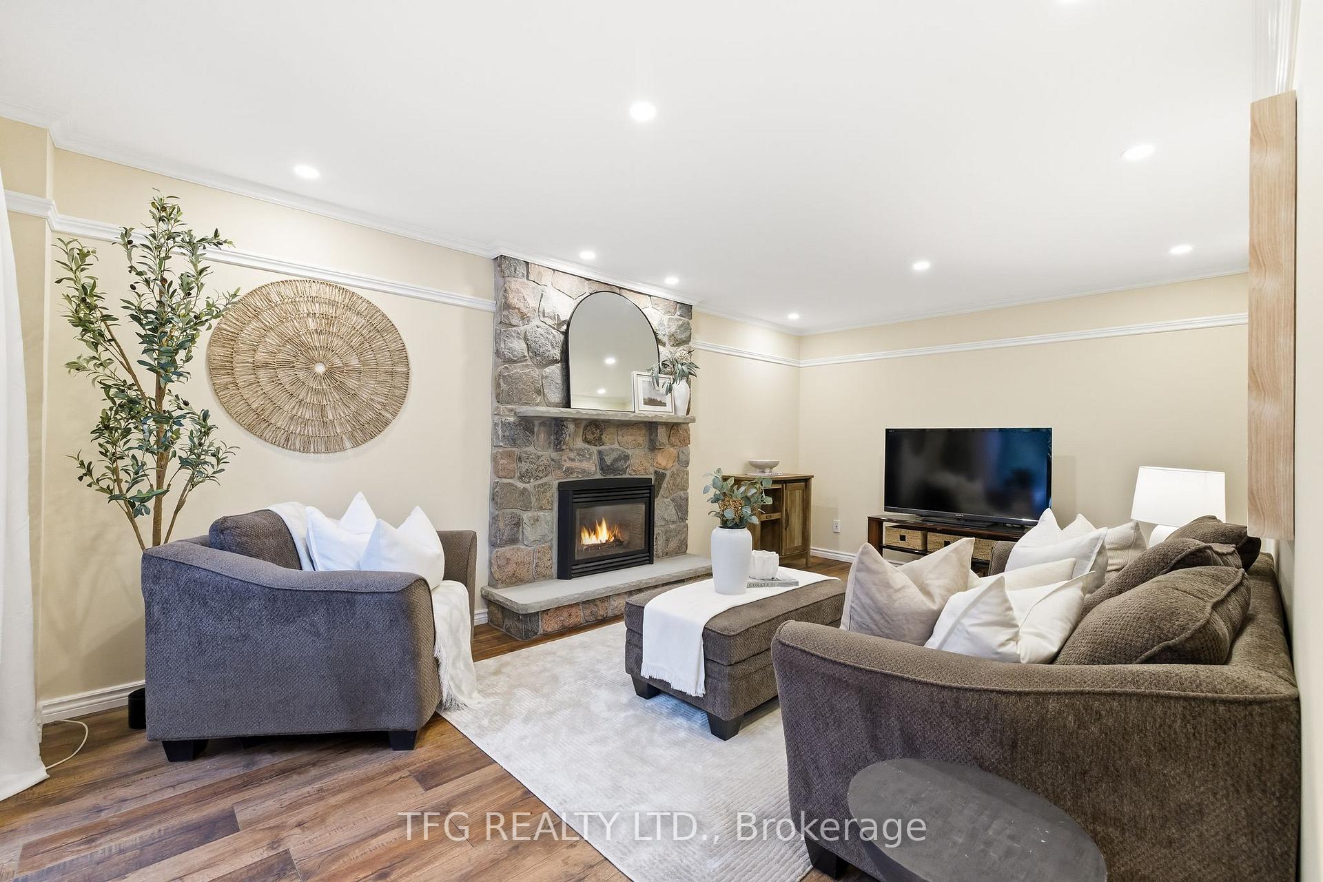 Photo 18 of 500 Sundown Crescent, Pickering, Woodlands — HOMEH